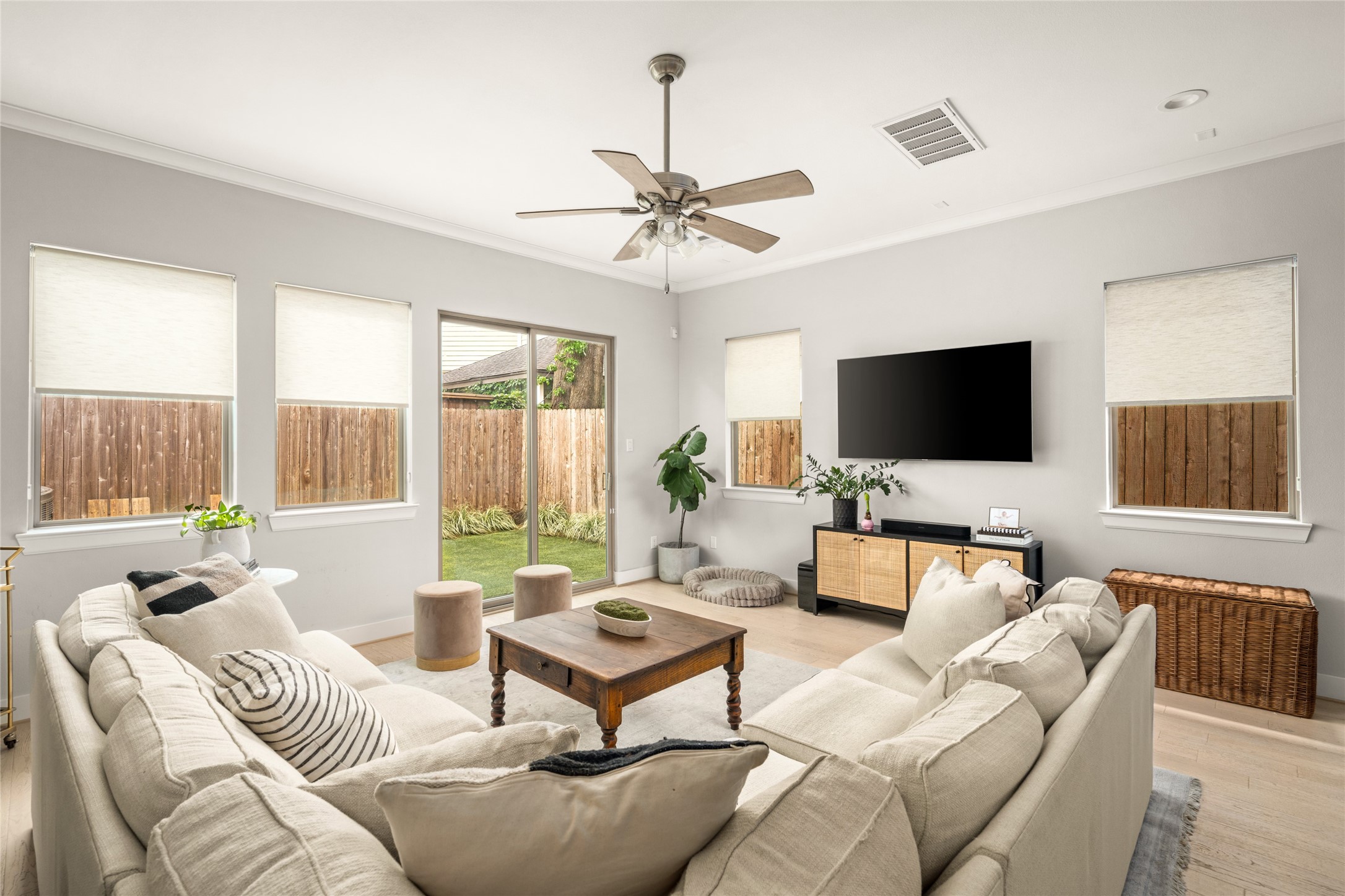  1432 Prince Street A - 物件實景