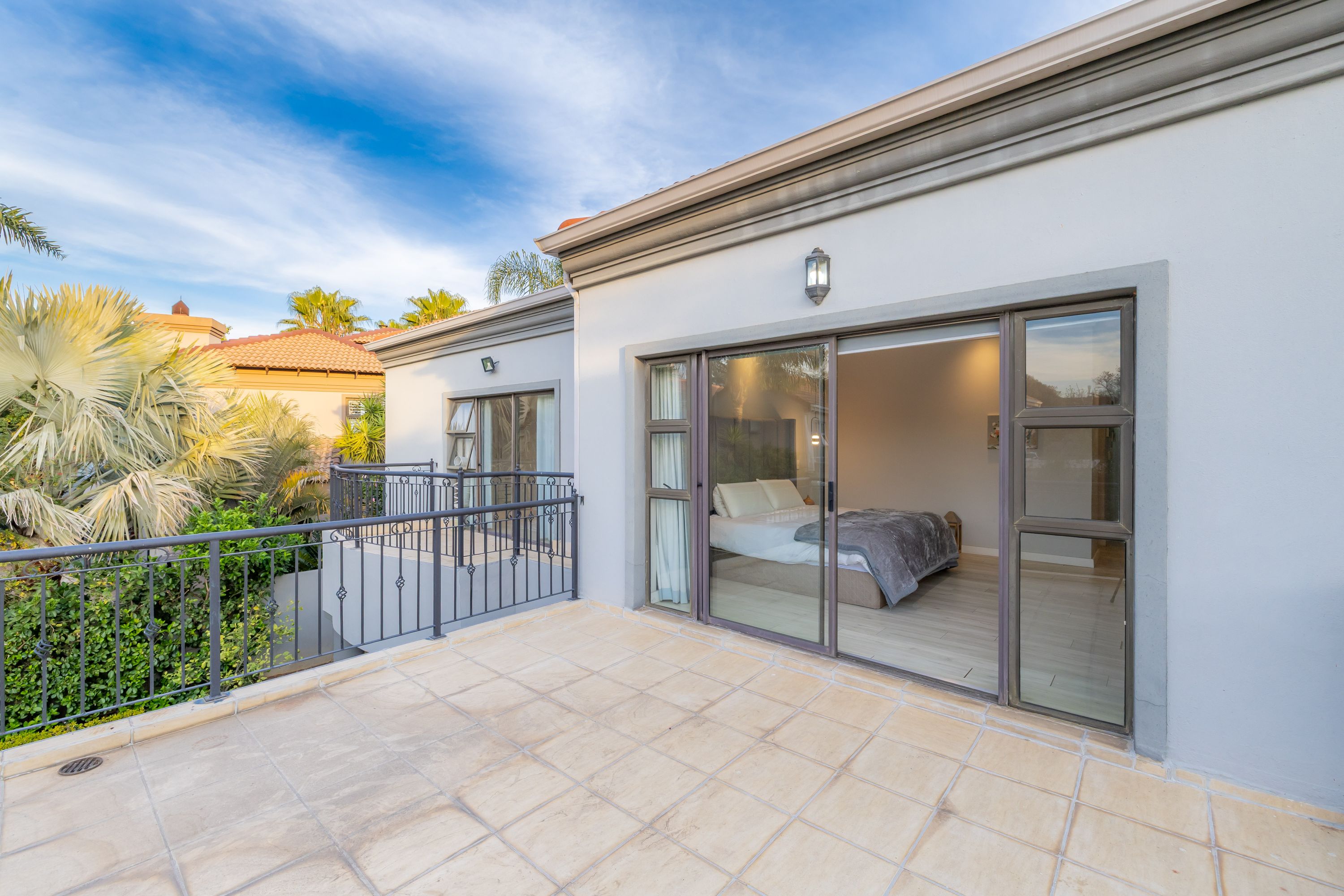  Elegant Family Home in a Secure Golf Estate - 物件實景