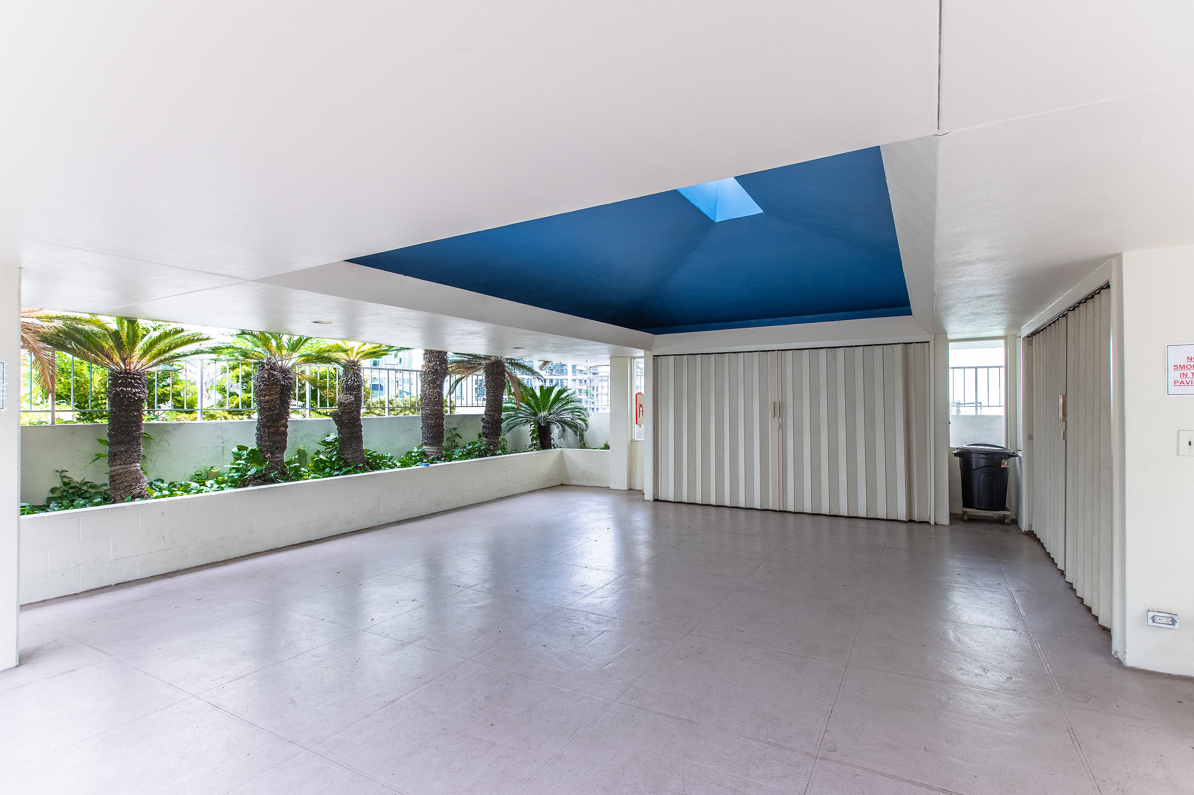 Honolulu, Hawaii, 96815, United States, 2 Bedrooms Bedrooms, ,2 BathroomsBathrooms,Residential,For Sale,1980604