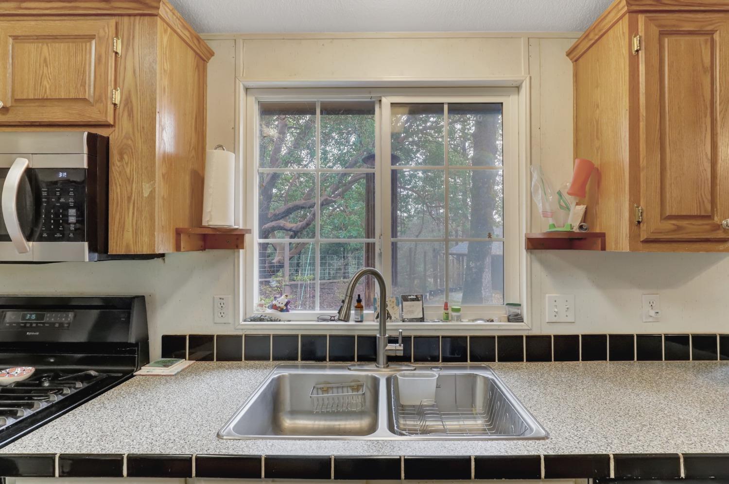 Nevada City, California, 95959, United States, 3 Bedrooms Bedrooms, ,2 BathroomsBathrooms,Residential,For Sale,1975020