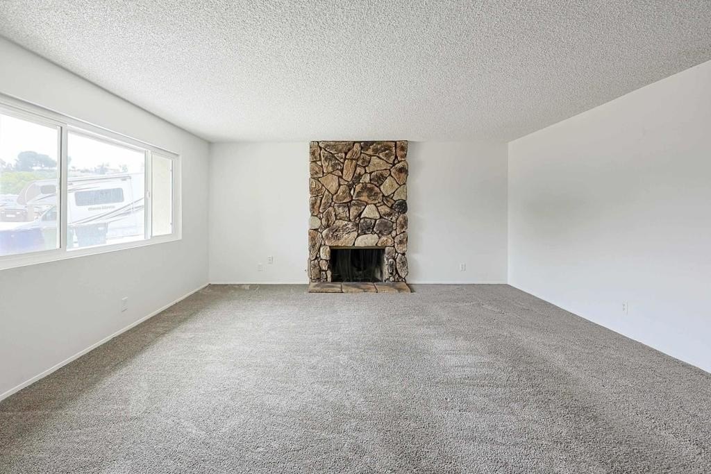 Lakeside, California, 92040, United States, 3 Bedrooms Bedrooms, ,2 BathroomsBathrooms,Residential,For Sale,1907762