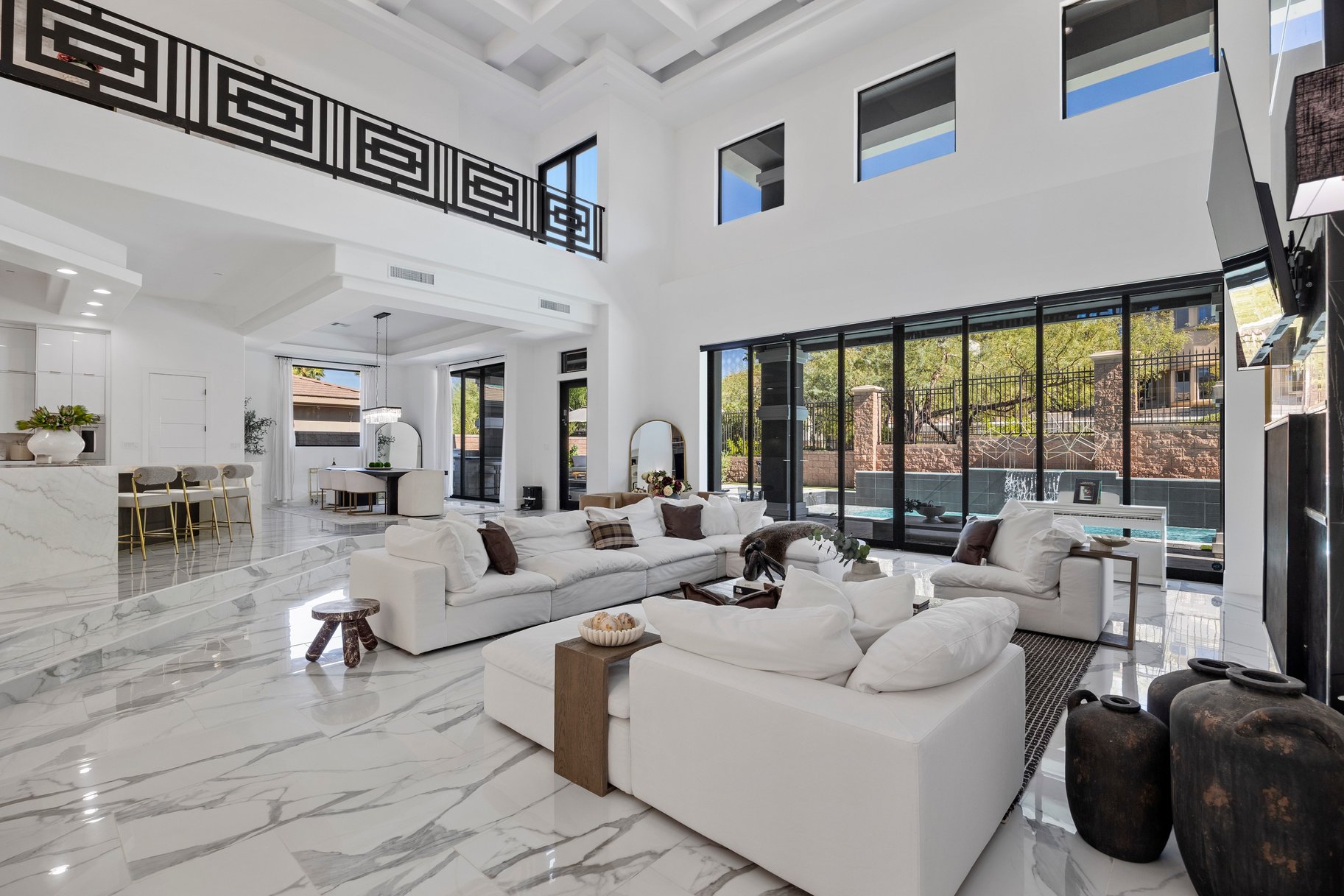  Elevated Custom Living in MacDonald Highlands with Views - 物件實景