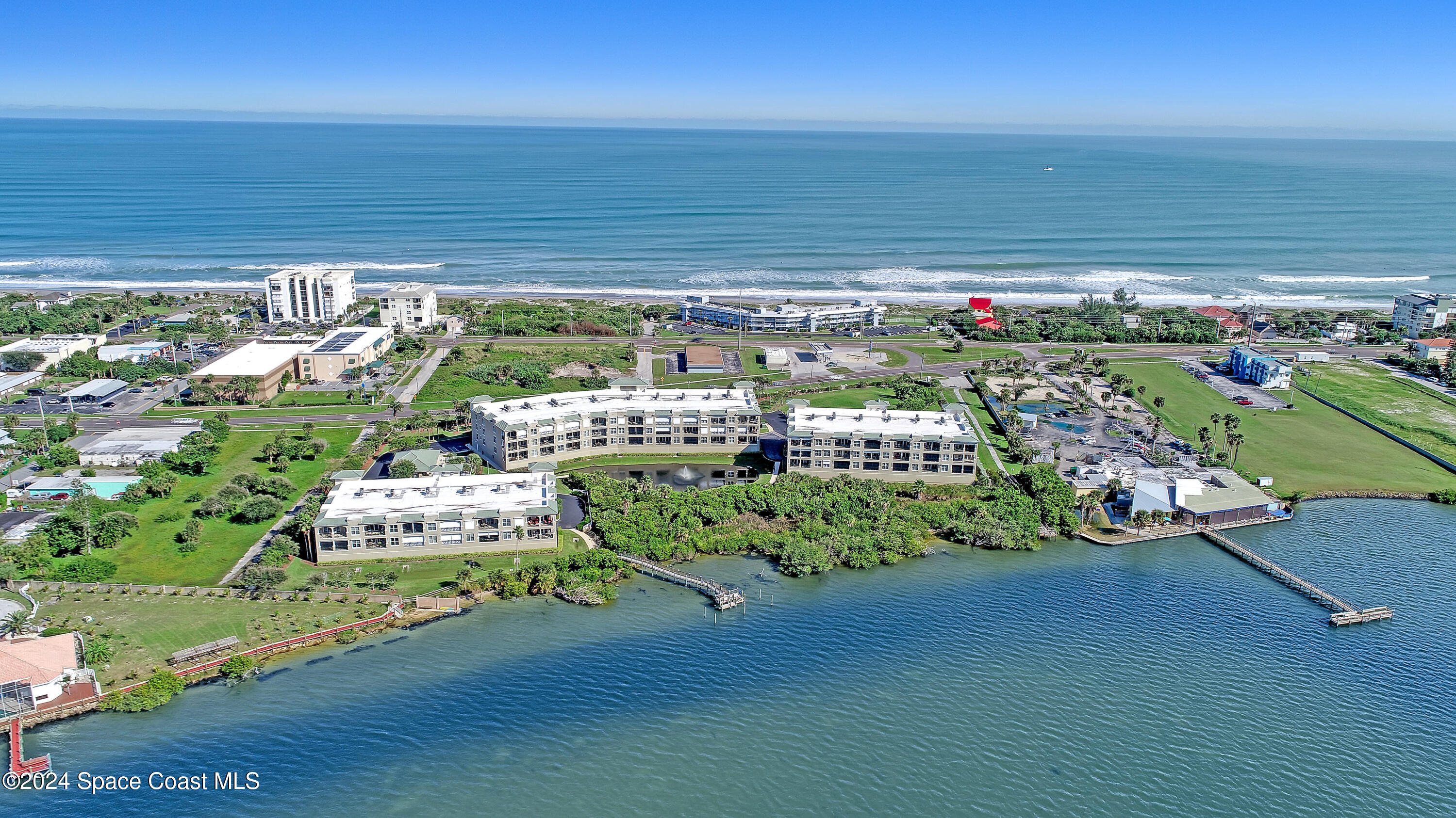 Cocoa Beach, Florida, 32931, United States, 3 Bedrooms Bedrooms, ,3 BathroomsBathrooms,Residential,For Sale,1870977