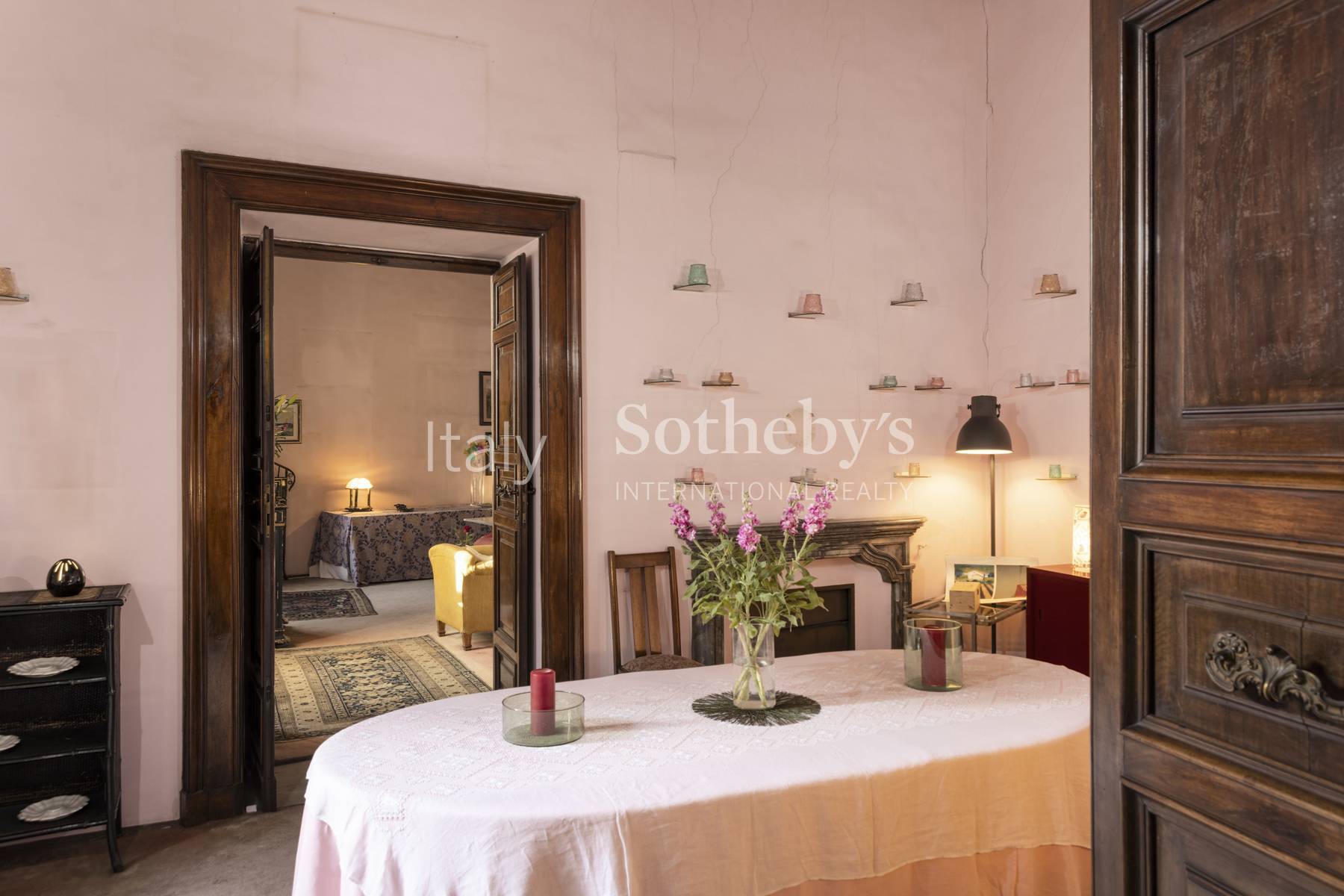  Apartment in noble palace in Piazza Campitelli - 物件實景