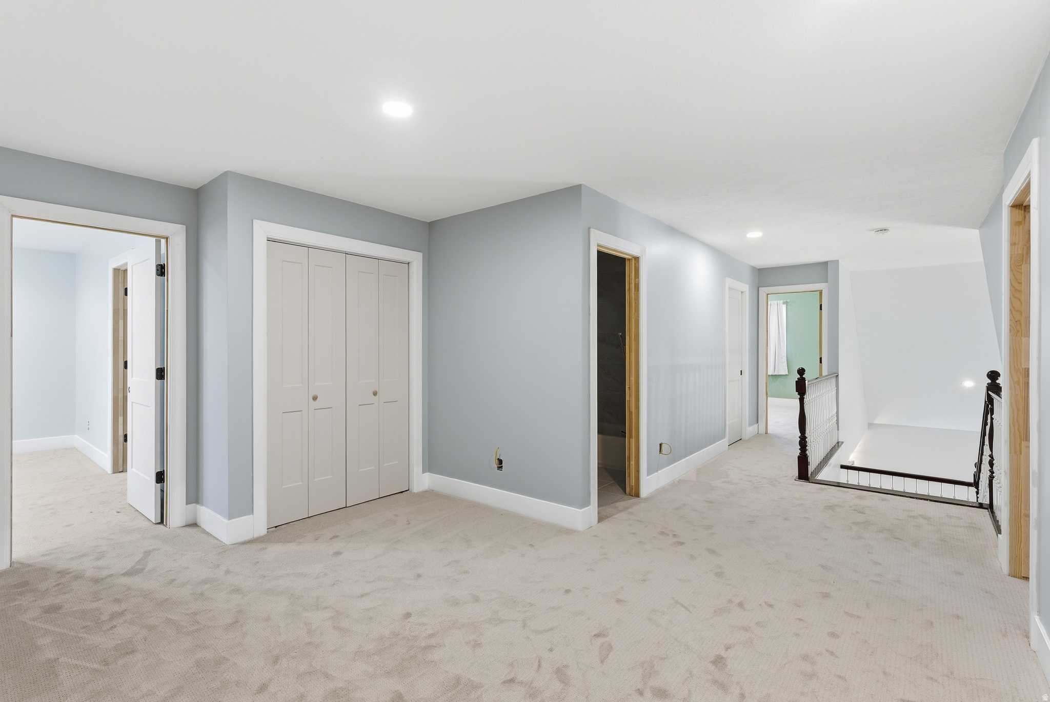 Sandy, Utah, 84092, United States, 5 Bedrooms Bedrooms, ,4 BathroomsBathrooms,Residential,For Sale,1994417