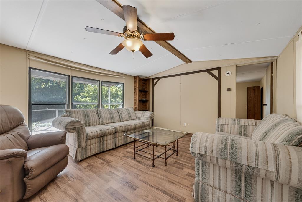 Maypearl, Texas, 76064, United States, 5 Bedrooms Bedrooms, ,3 BathroomsBathrooms,Residential,For Sale,1979588