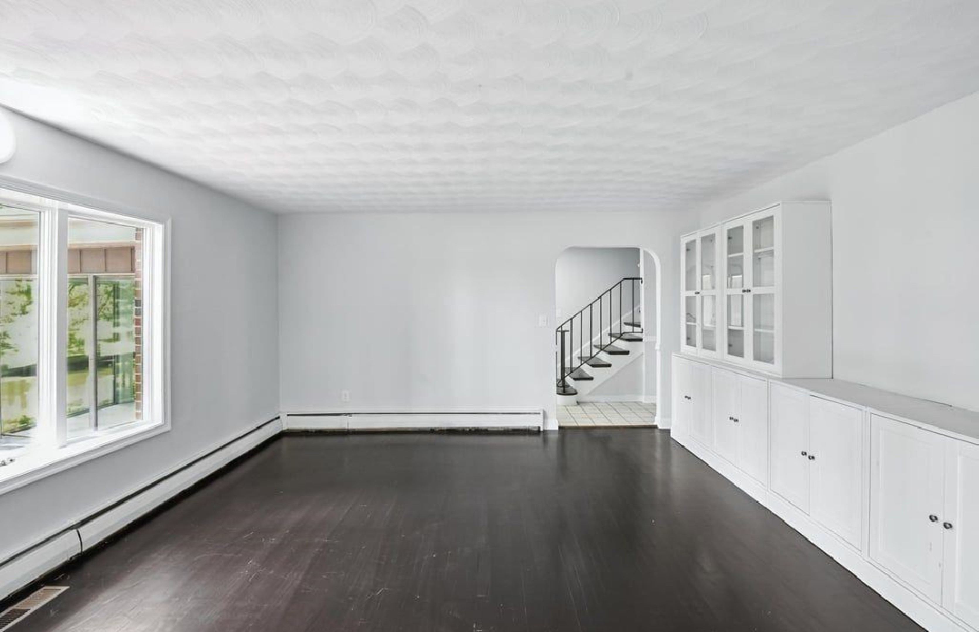 Norfolk, Virginia, 23502, United States, 5 Bedrooms Bedrooms, ,3 BathroomsBathrooms,Residential,For Sale,1984134