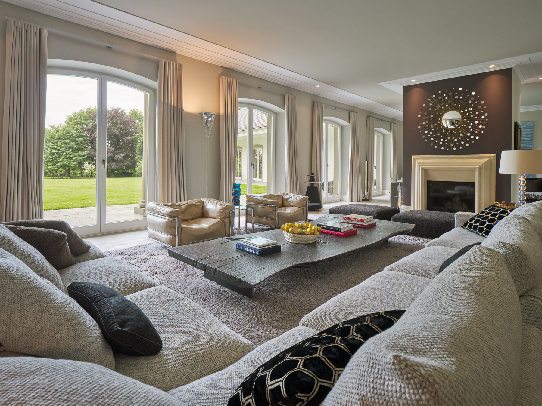  Architecturally Significant Villa Estate with Private Park in a Prime Central - 物件實景