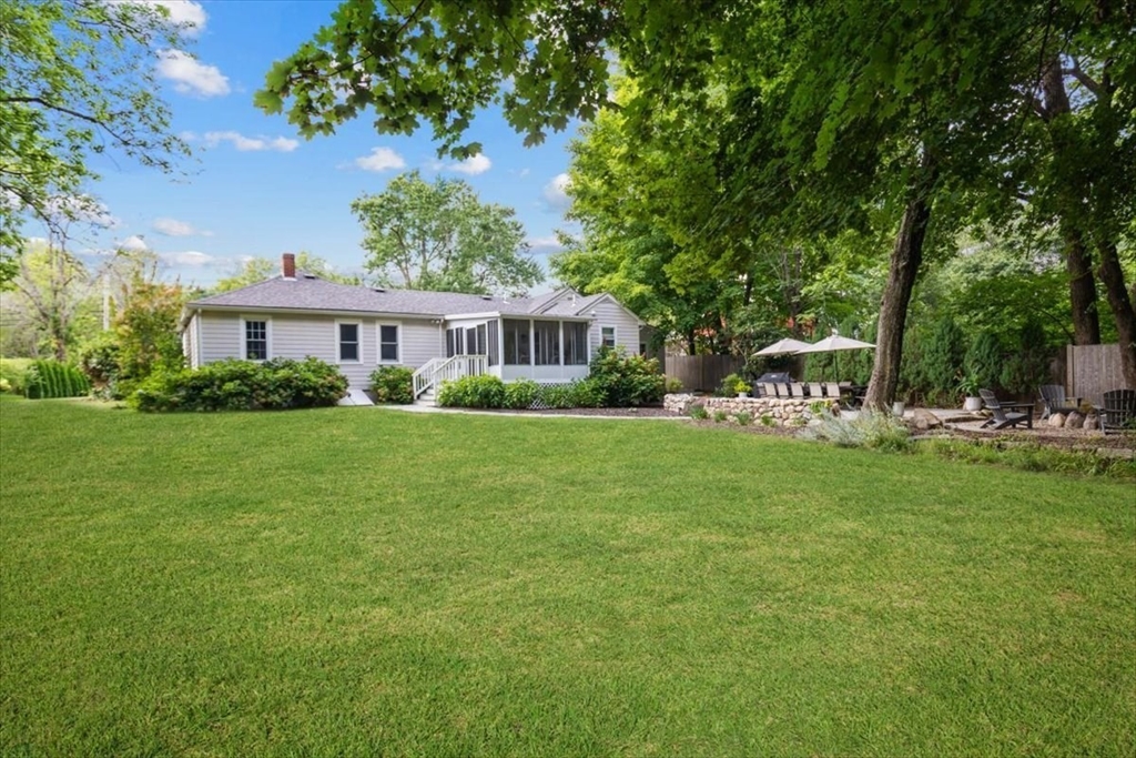Norwell, Massachusetts, 02061, United States, 3 Bedrooms Bedrooms, ,2 BathroomsBathrooms,Residential,For Sale,1939151