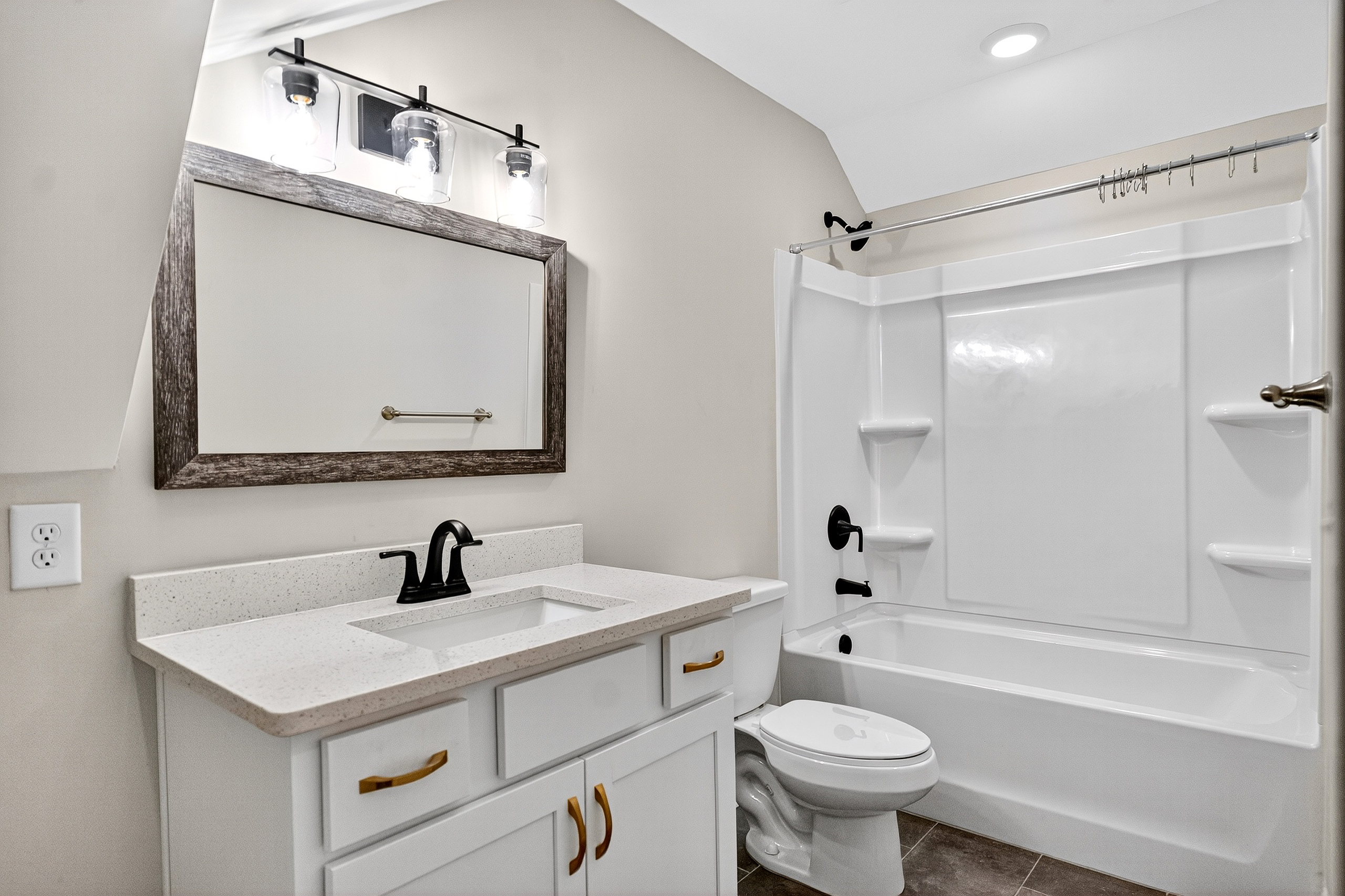 Moreland, Georgia, 30259, United States, 4 Bedrooms Bedrooms, ,3 BathroomsBathrooms,Residential,For Sale,1951198