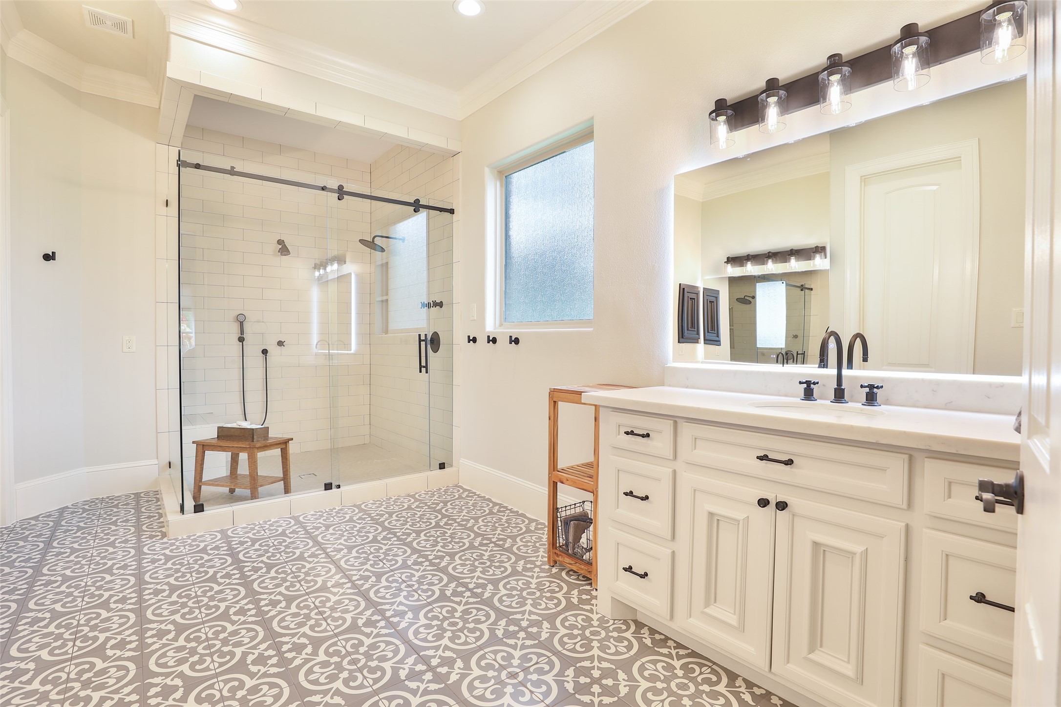  3422 Woodbine Drive - 物件實景