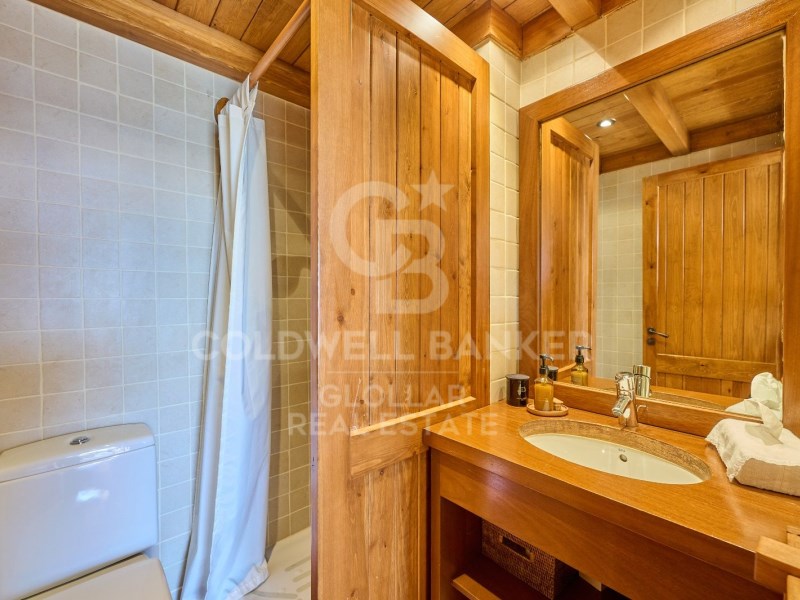 Isòvol, Catalonia, ES, 4 Bedrooms Bedrooms, ,4 BathroomsBathrooms,Residential,For Sale,1578046