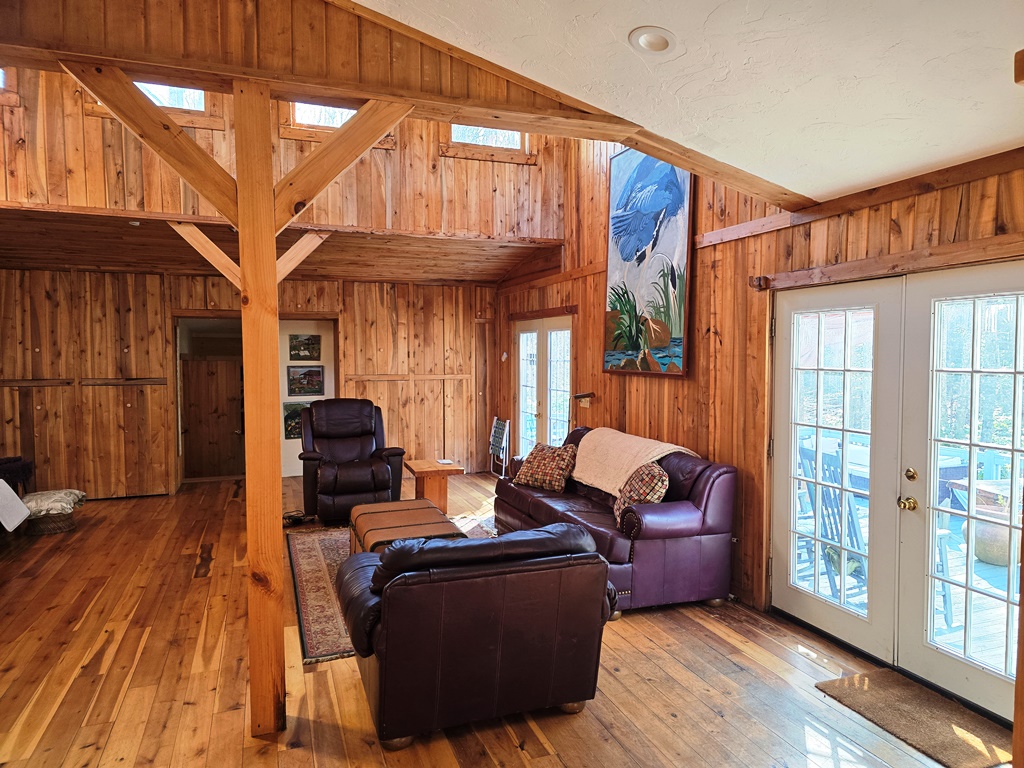 Lansing, North Carolina, 28643, United States, 1 Bedroom Bedrooms, ,1 BathroomBathrooms,Residential,For Sale,1974304