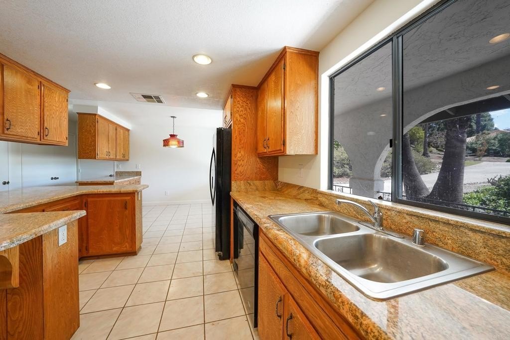 Ramona, California, 92065, United States, 5 Bedrooms Bedrooms, ,4 BathroomsBathrooms,Residential,For Sale,1766816