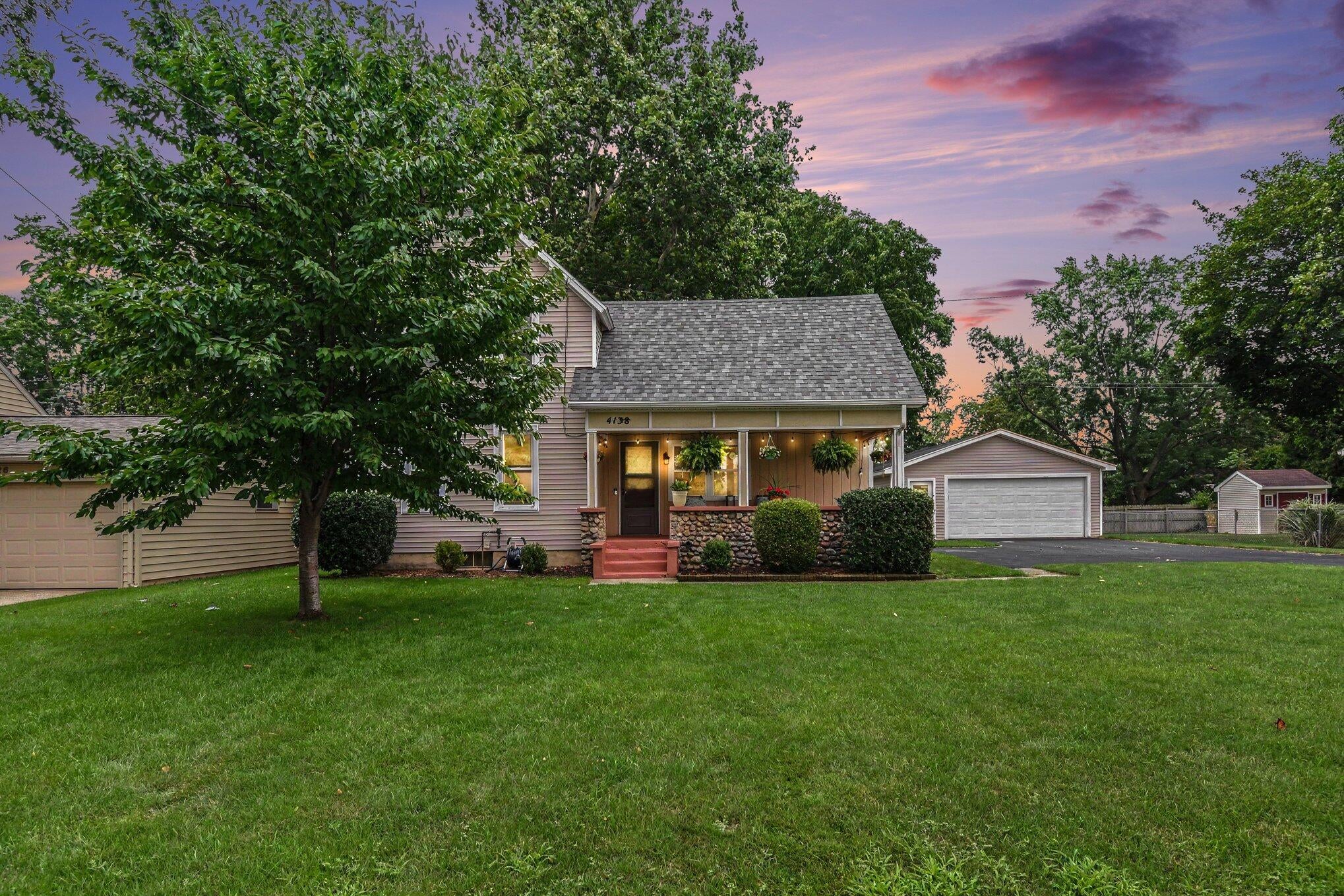 40th St, Grandville, MI 49418 #1