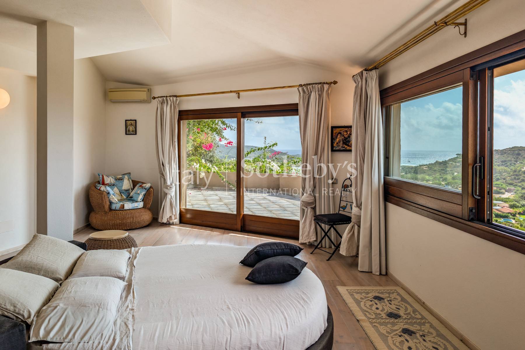  Villa with breathtaking views over the sea near the beaches - 物件實景