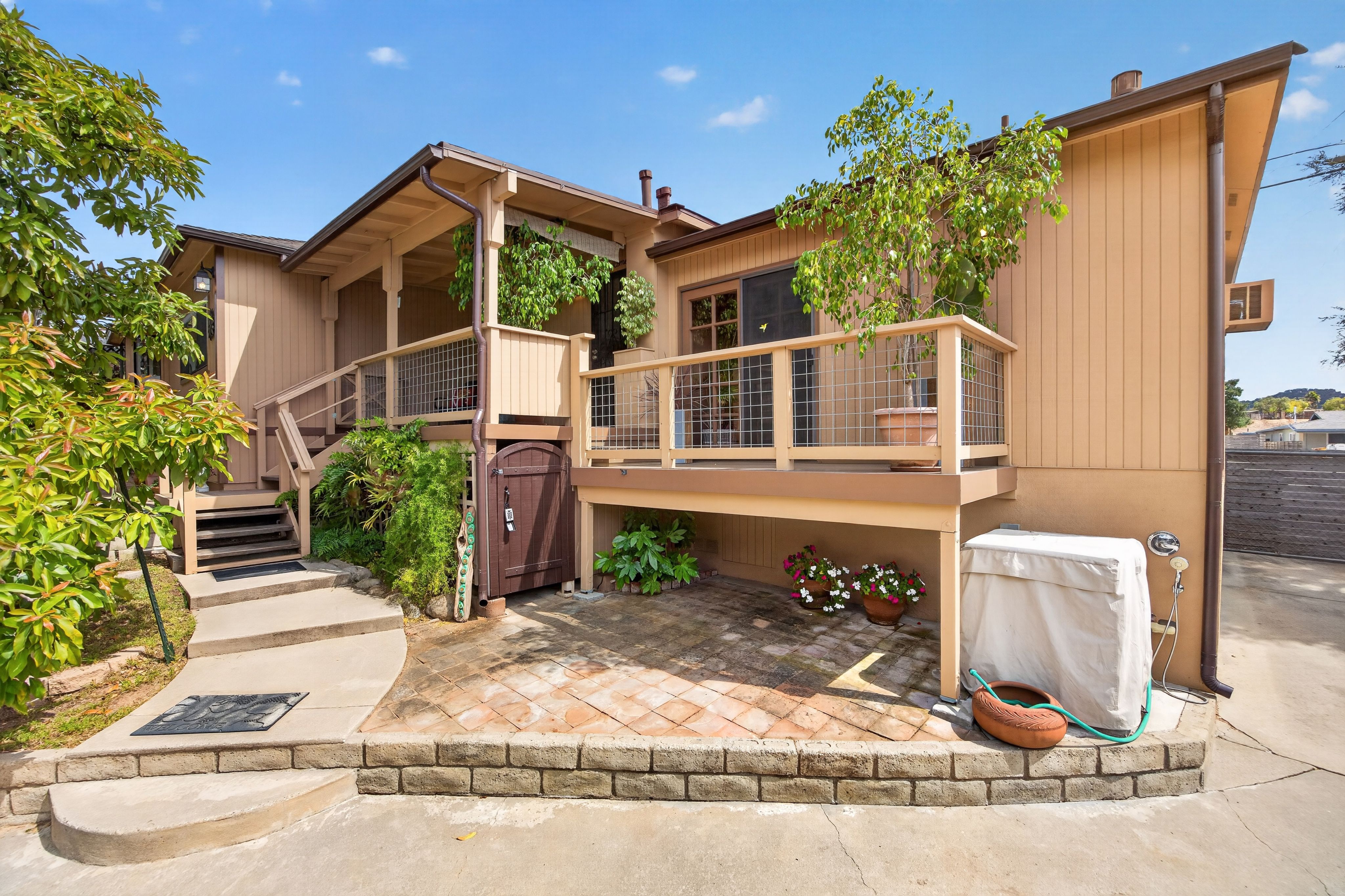  245 East Oak View Avenue, Oak View, CA 93022 - 物件實景