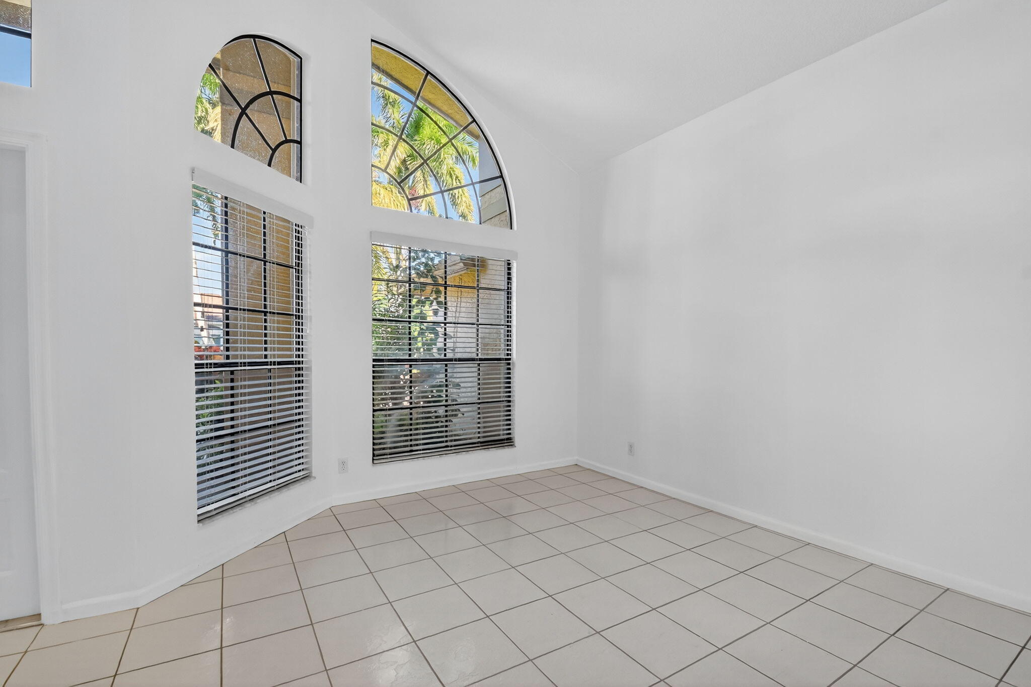 Royal Palm Beach, Florida, 33411, United States, 3 Bedrooms Bedrooms, ,2 BathroomsBathrooms,Residential,For Sale,1992913