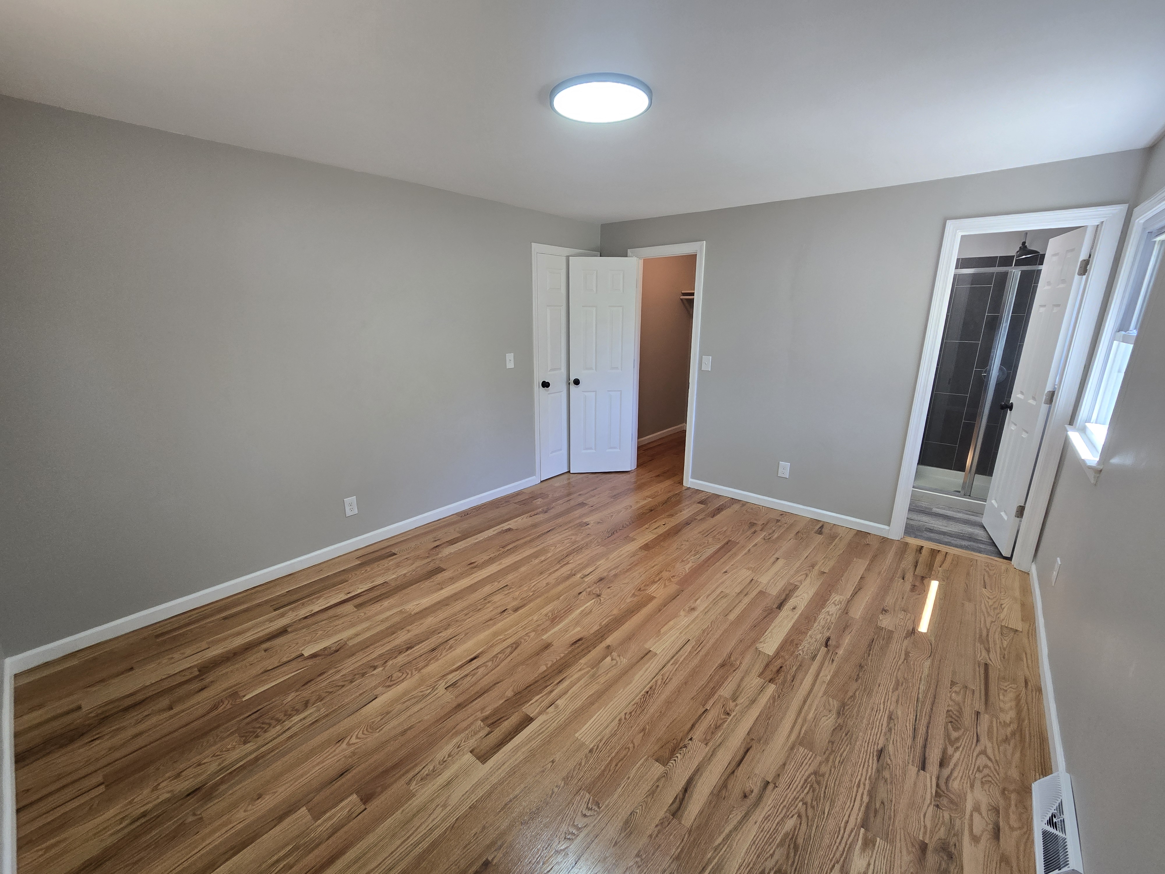 Beacon Falls, Connecticut, 06403, United States, 5 Bedrooms Bedrooms, ,2 BathroomsBathrooms,Residential,For Sale,2045464