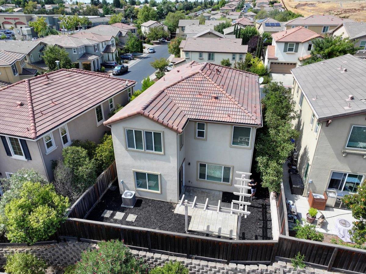 Folsom, California, 95630, United States, 4 Bedrooms Bedrooms, ,3 BathroomsBathrooms,Residential,For Sale,1948899