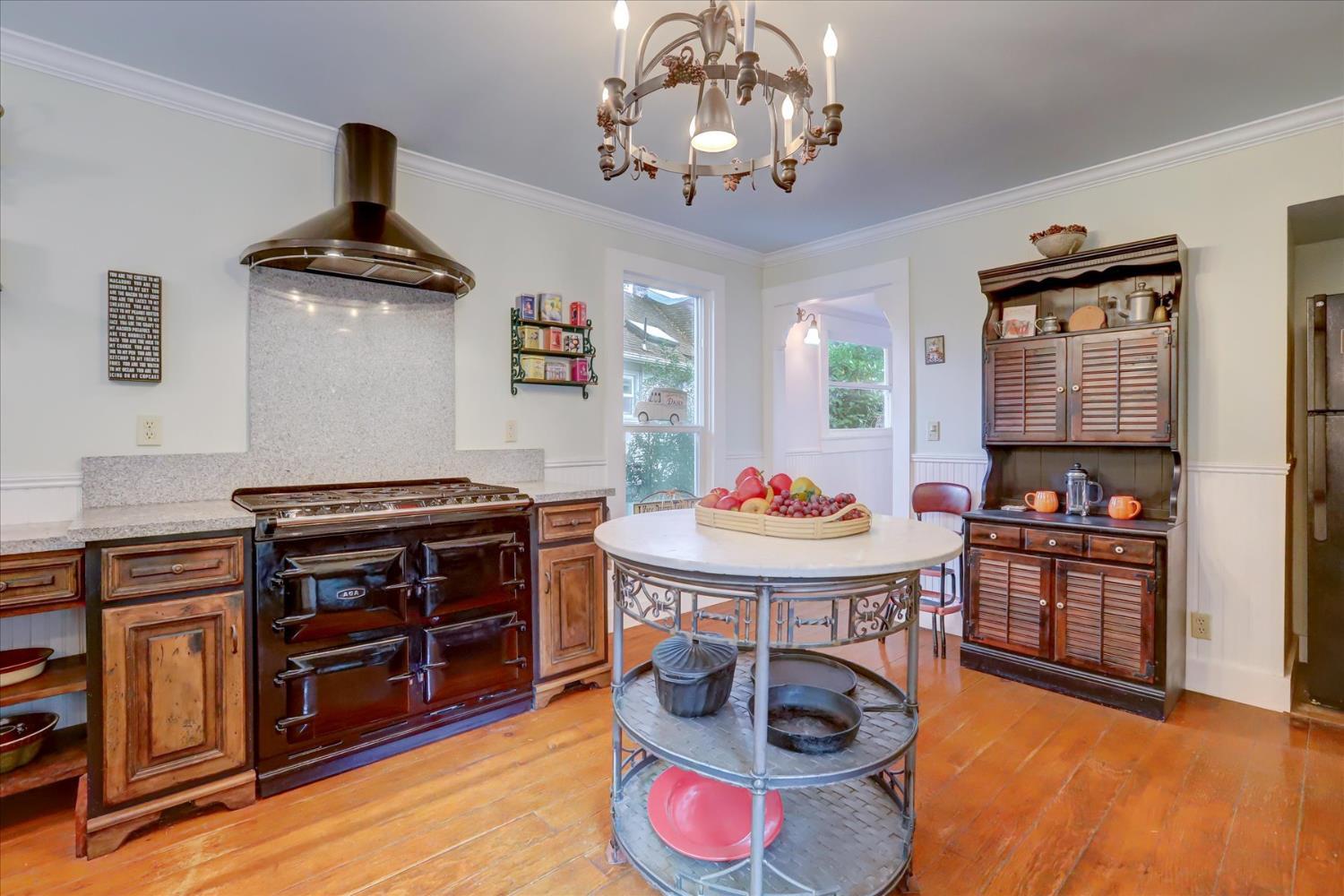 Nevada City, California, 95959, United States, 4 Bedrooms Bedrooms, ,2 BathroomsBathrooms,Residential,For Sale,1983992