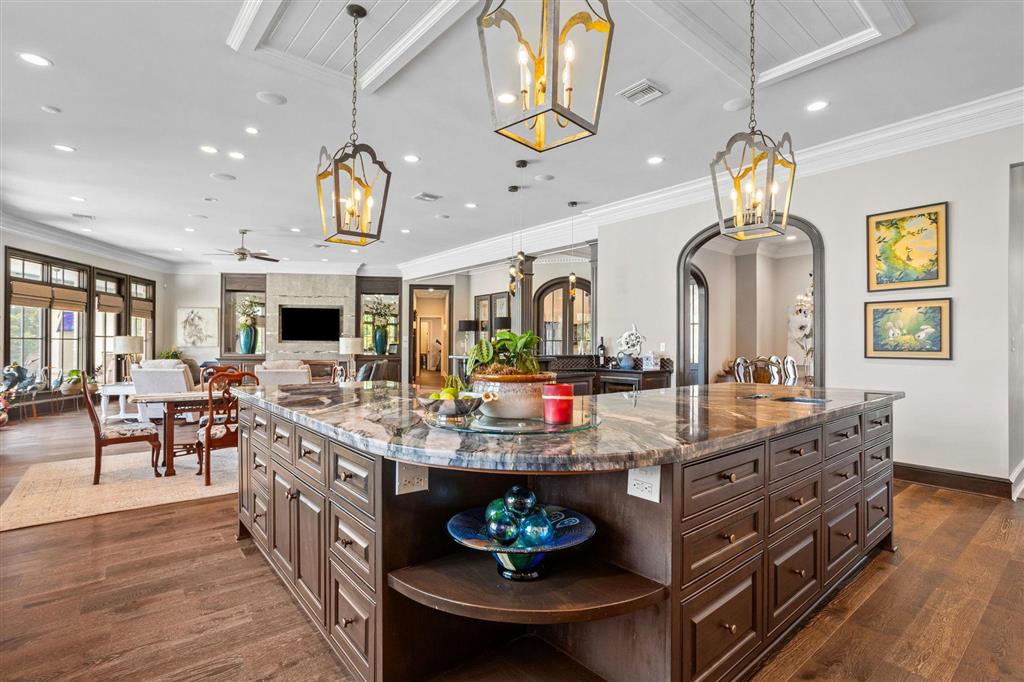 Lake Charles, Louisiana, 70605, United States, 5 Bedrooms Bedrooms, ,8 BathroomsBathrooms,Residential,For Sale,2017314