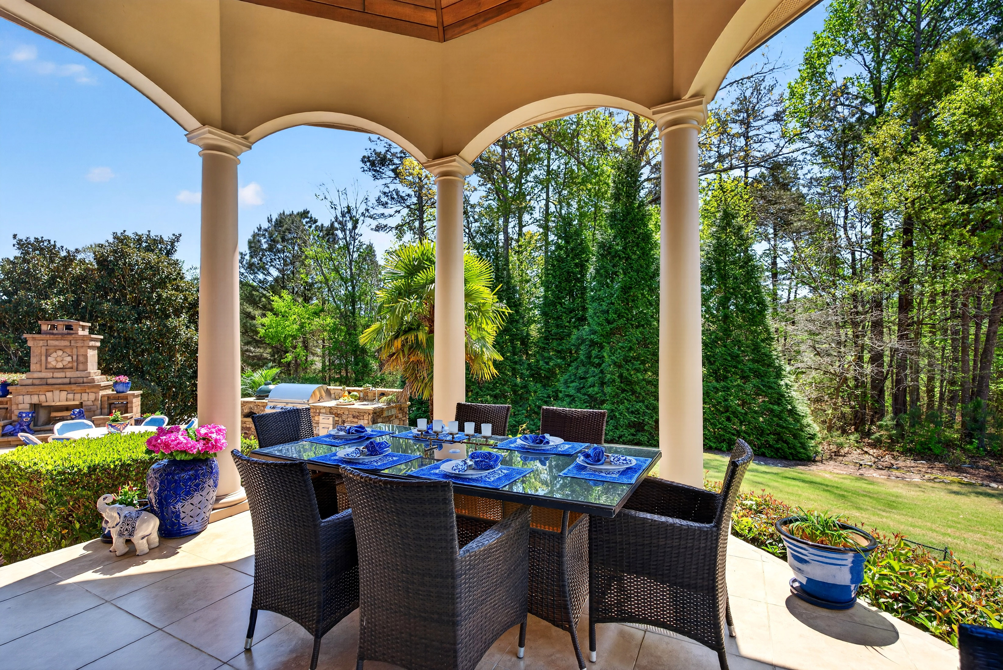  Luxury French Estate with Sweeping Golf Course Views - 物件實景