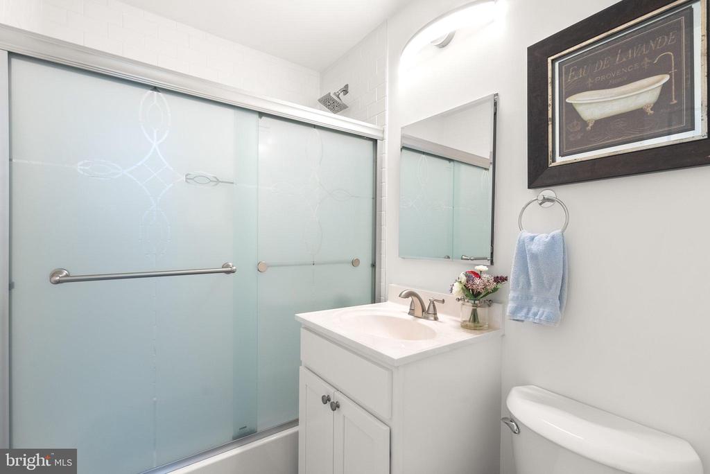 Frederick, Maryland, 21704, United States, 3 Bedrooms Bedrooms, ,3 BathroomsBathrooms,Residential,For Sale,1984093