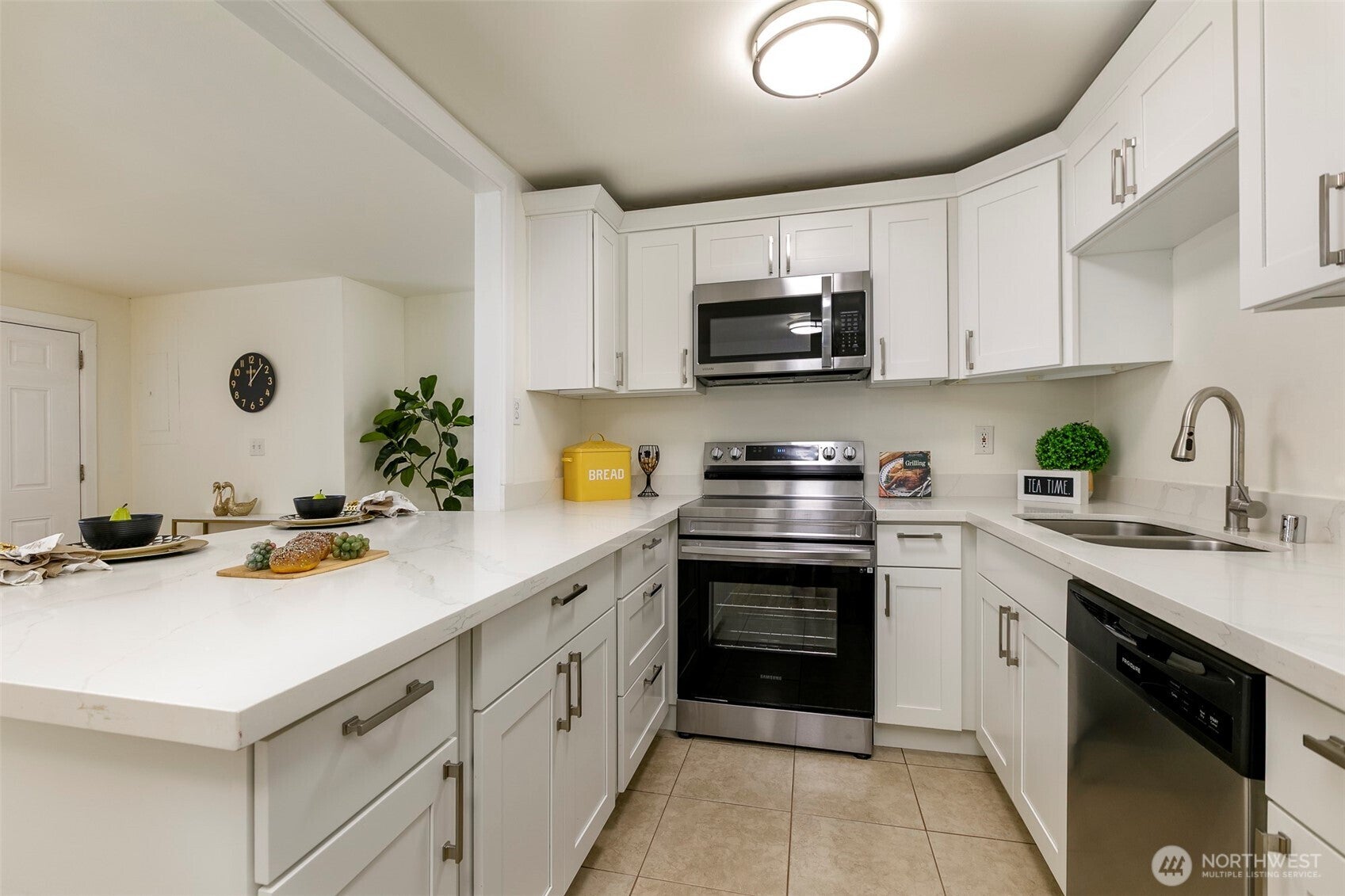 Renton, Washington, 98056, United States, 4 Bedrooms Bedrooms, ,2 BathroomsBathrooms,Residential,For Sale,1905778
