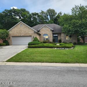 Hickory Grove Ct, Findlay, OH 45840