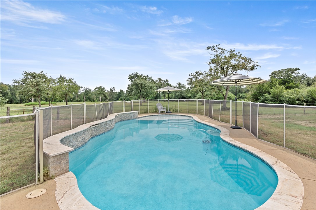Franklin, Texas, 77856, United States, 2 Bedrooms Bedrooms, ,2 BathroomsBathrooms,Residential,For Sale,1926528