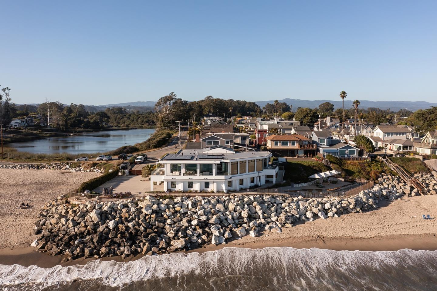 Santa Cruz, California, 95062, United States, 4 Bedrooms Bedrooms, ,4 BathroomsBathrooms,Residential,For Sale,1898604