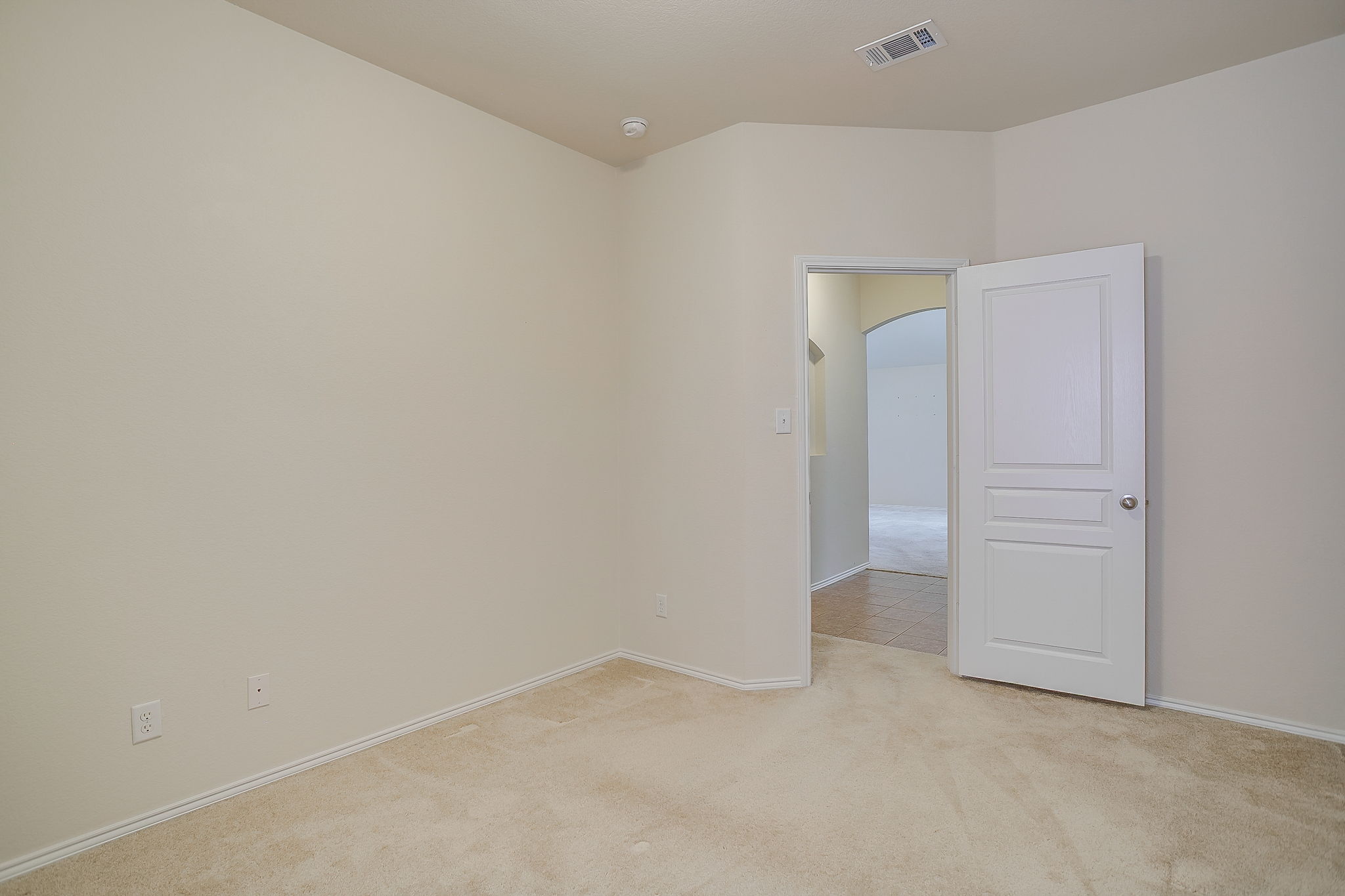  637 Brooks Street, Crowley, TX, 76036 - 物件實景