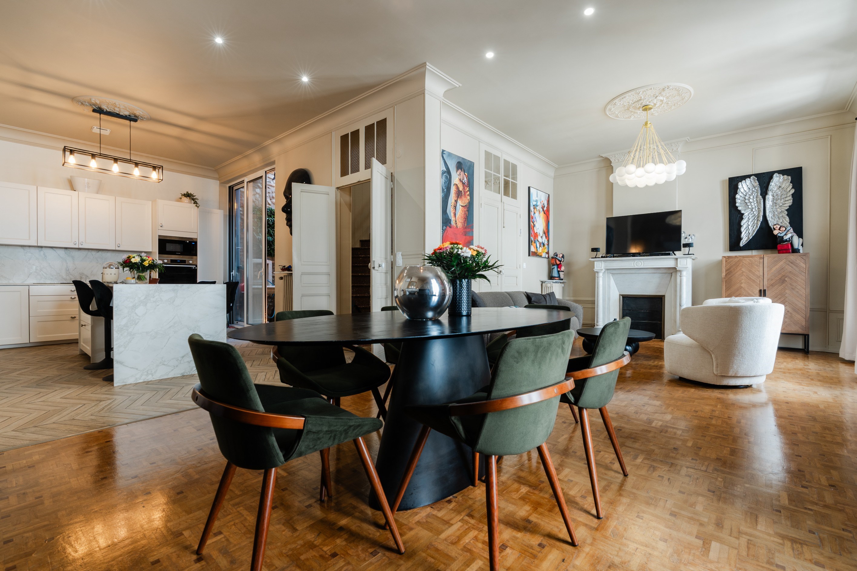  Elegant renovated maison bourgeoise with terrace, patio and garage near town ce… - 物件實景