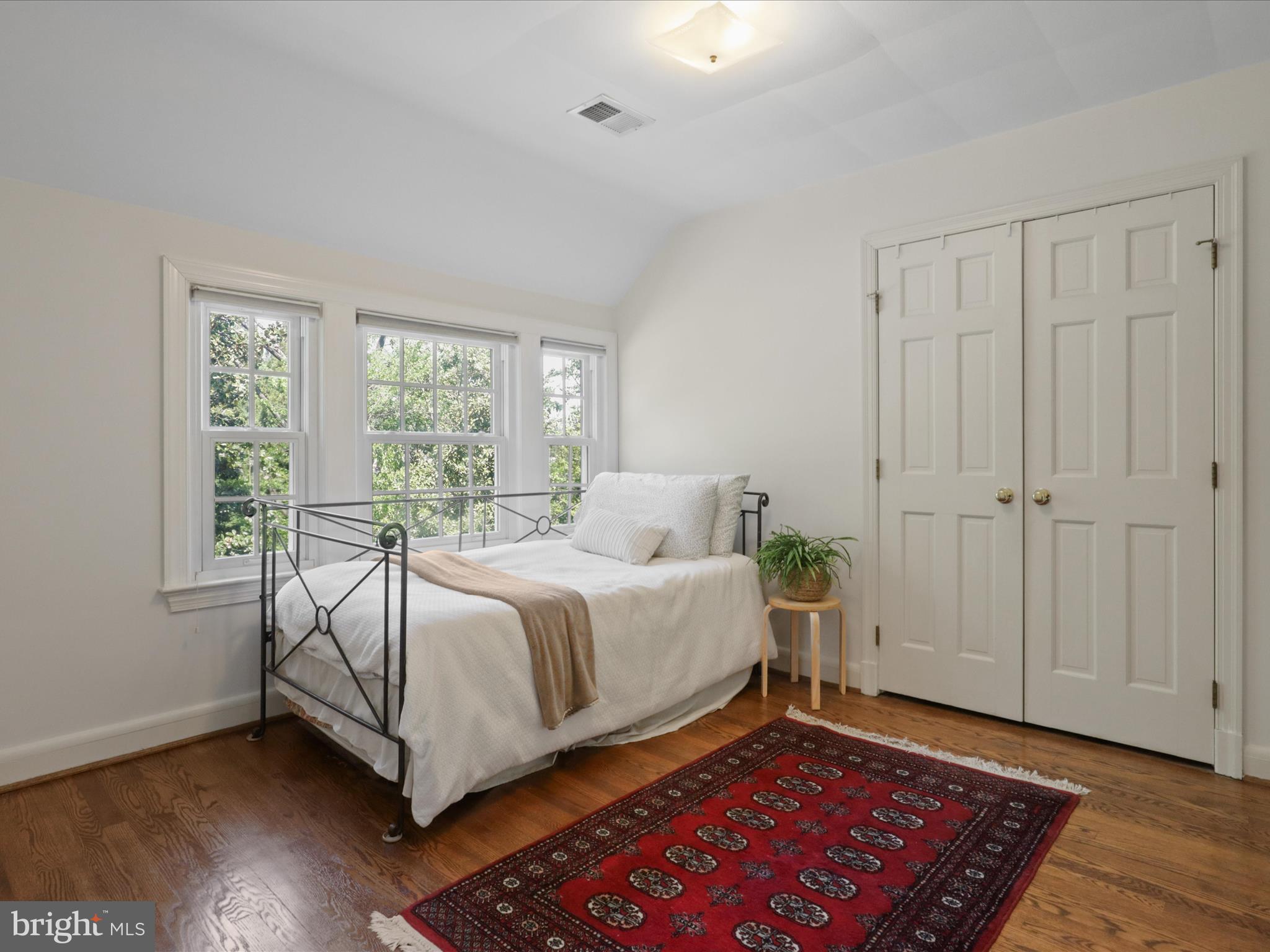 Arlington, Virginia, 22207, United States, 4 Bedrooms Bedrooms, ,4 BathroomsBathrooms,Residential,For Sale,1792386