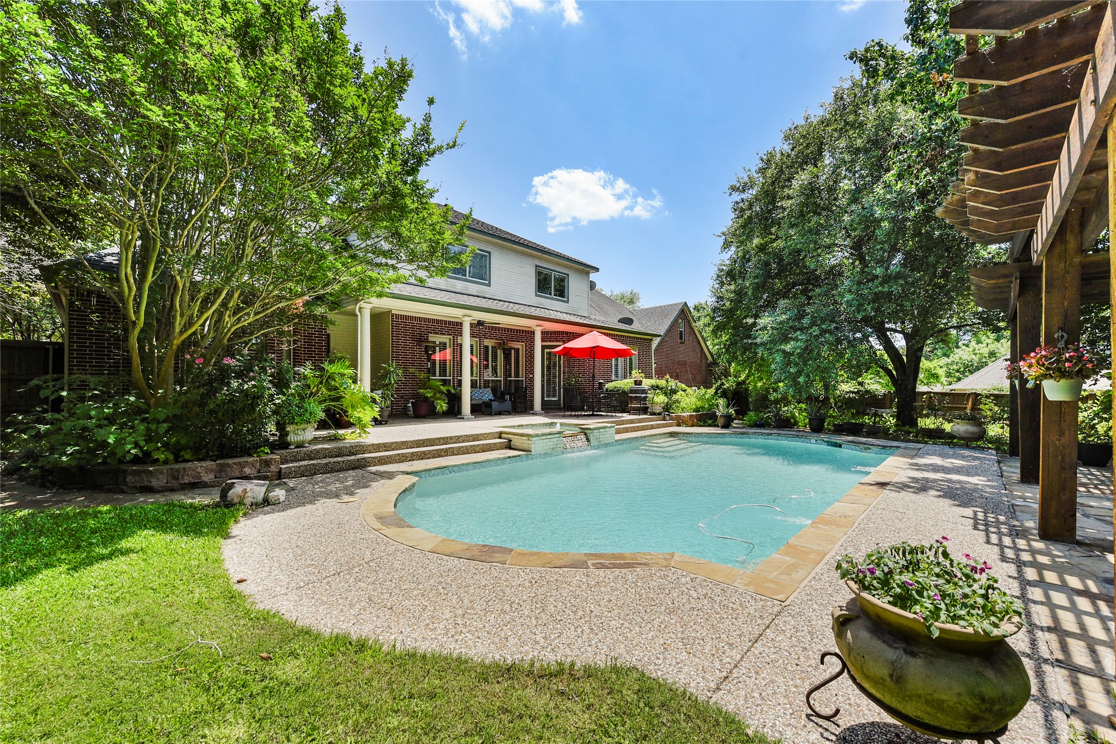 Heath, Texas, 75032, United States, 4 Bedrooms Bedrooms, ,3 BathroomsBathrooms,Residential,For Sale,1829391