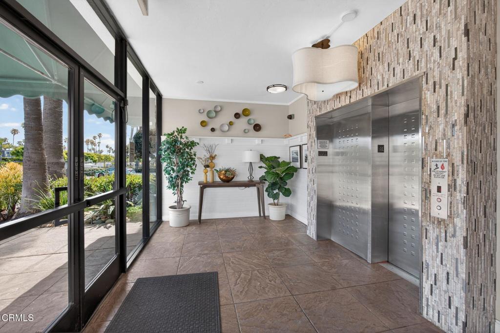 Oxnard, California, 93035, United States, 2 Bedrooms Bedrooms, ,1 BathroomBathrooms,Residential,For Sale,2040147
