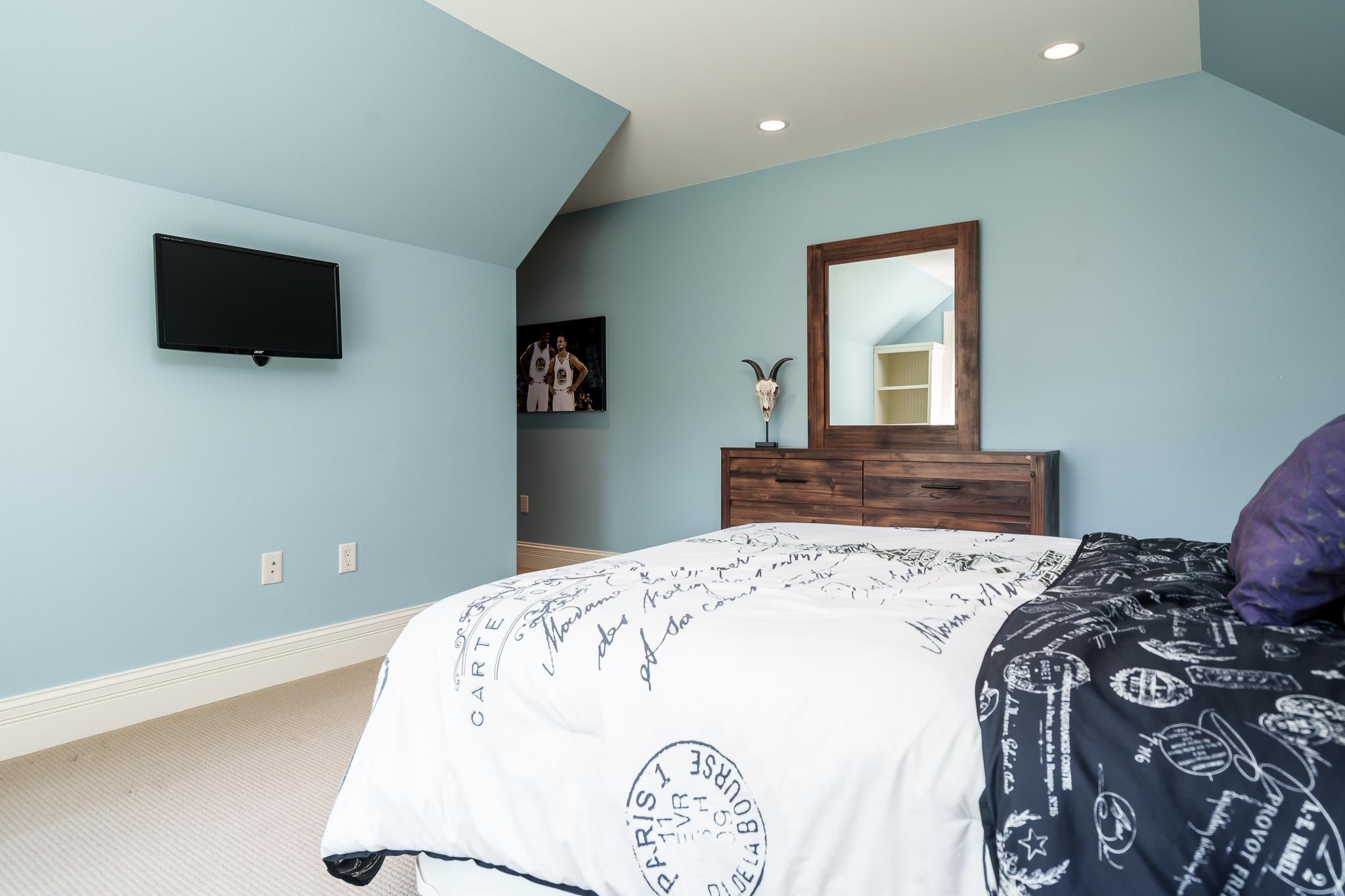 Waunakee, Wisconsin, 53597, United States, 6 Bedrooms Bedrooms, ,5 BathroomsBathrooms,Residential,For Sale,1914113