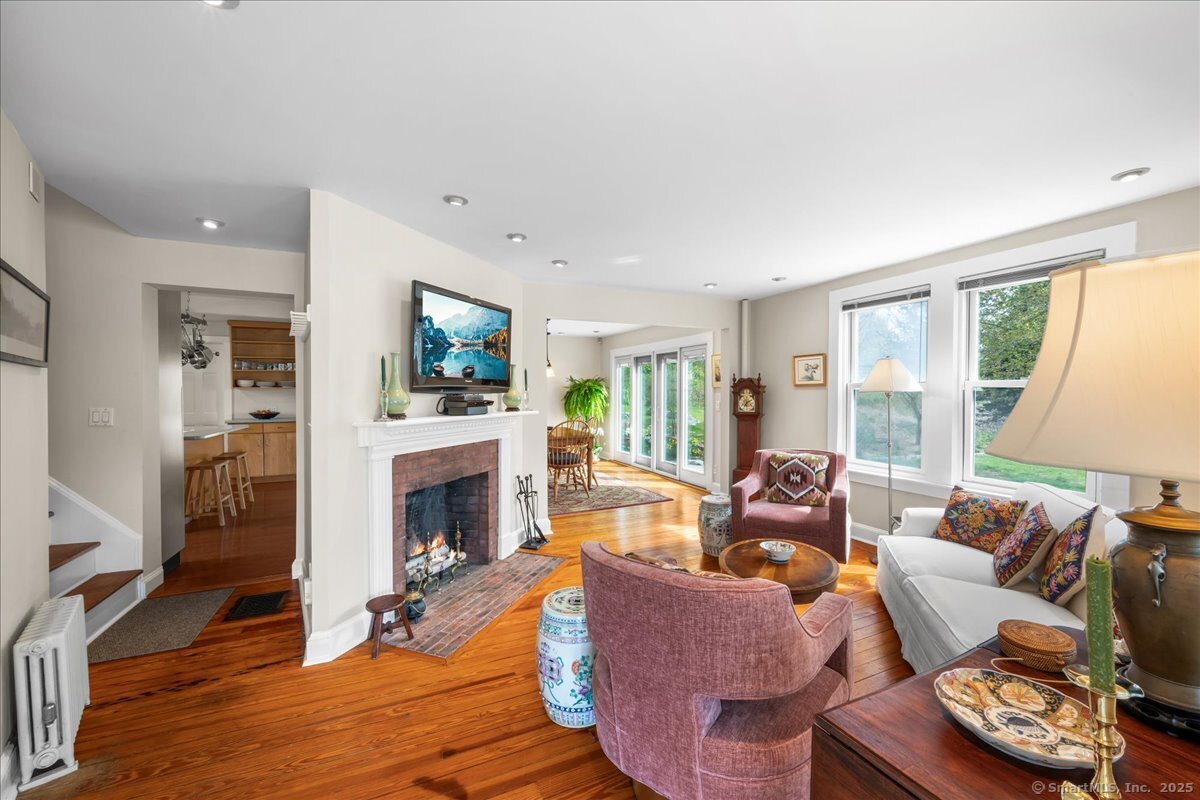 Stonington, Connecticut, 06379, United States, 3 Bedrooms Bedrooms, ,3 BathroomsBathrooms,Residential,For Sale,1830506