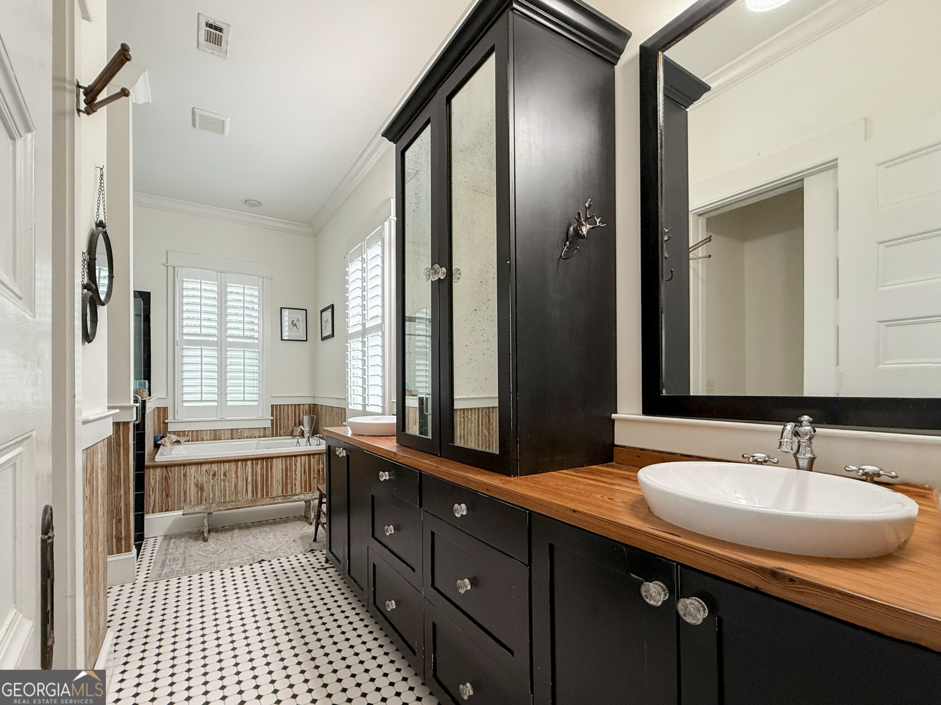 St. Marys, Georgia, 31558, United States, 3 Bedrooms Bedrooms, ,4 BathroomsBathrooms,Residential,For Sale,1868542