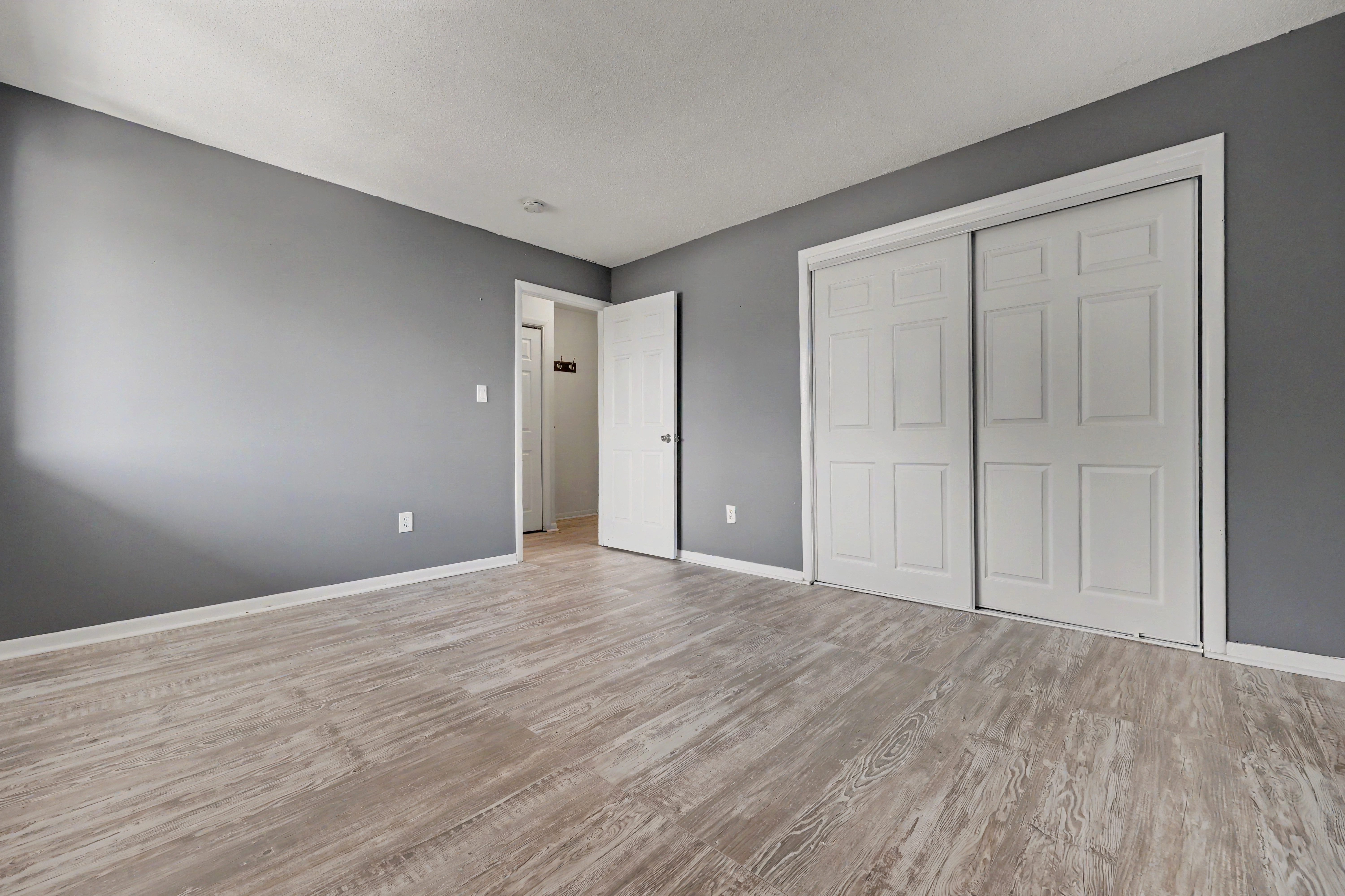  Spacious Two Bedroom Townhouse in Norwalk - 物件實景