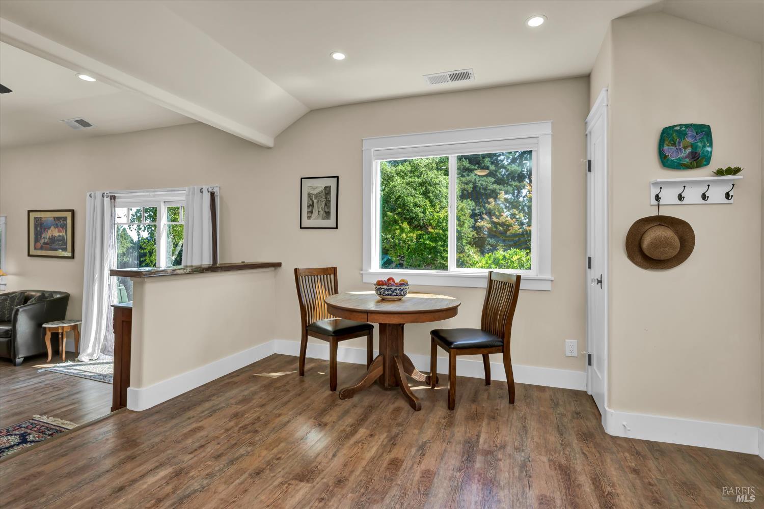 Sebastopol, California, 95472, United States, 2 Bedrooms Bedrooms, ,2 BathroomsBathrooms,Residential,For Sale,1913141
