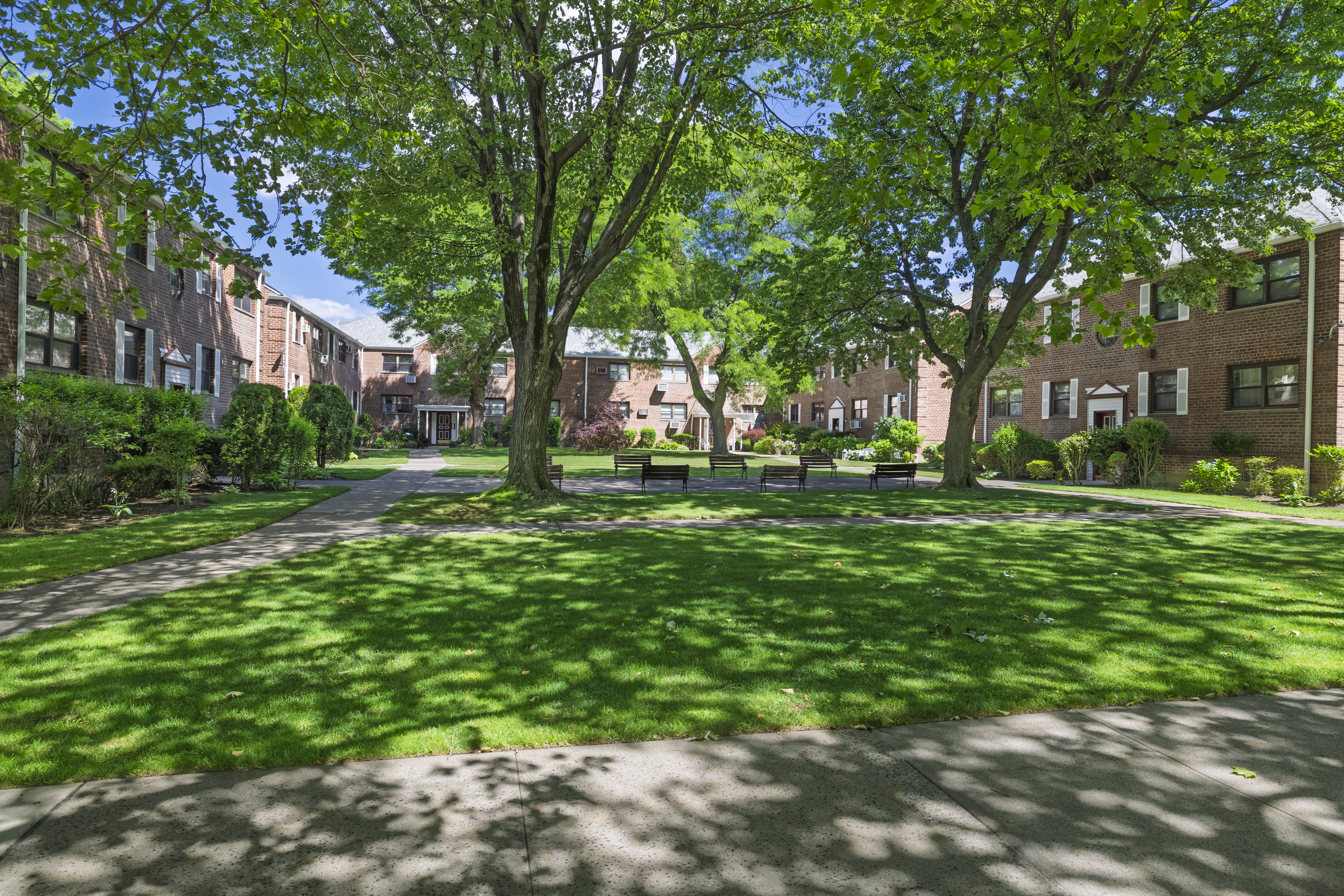  86-29 Shore Parkway, Howard Beach, NY, 11414 - 物件實景