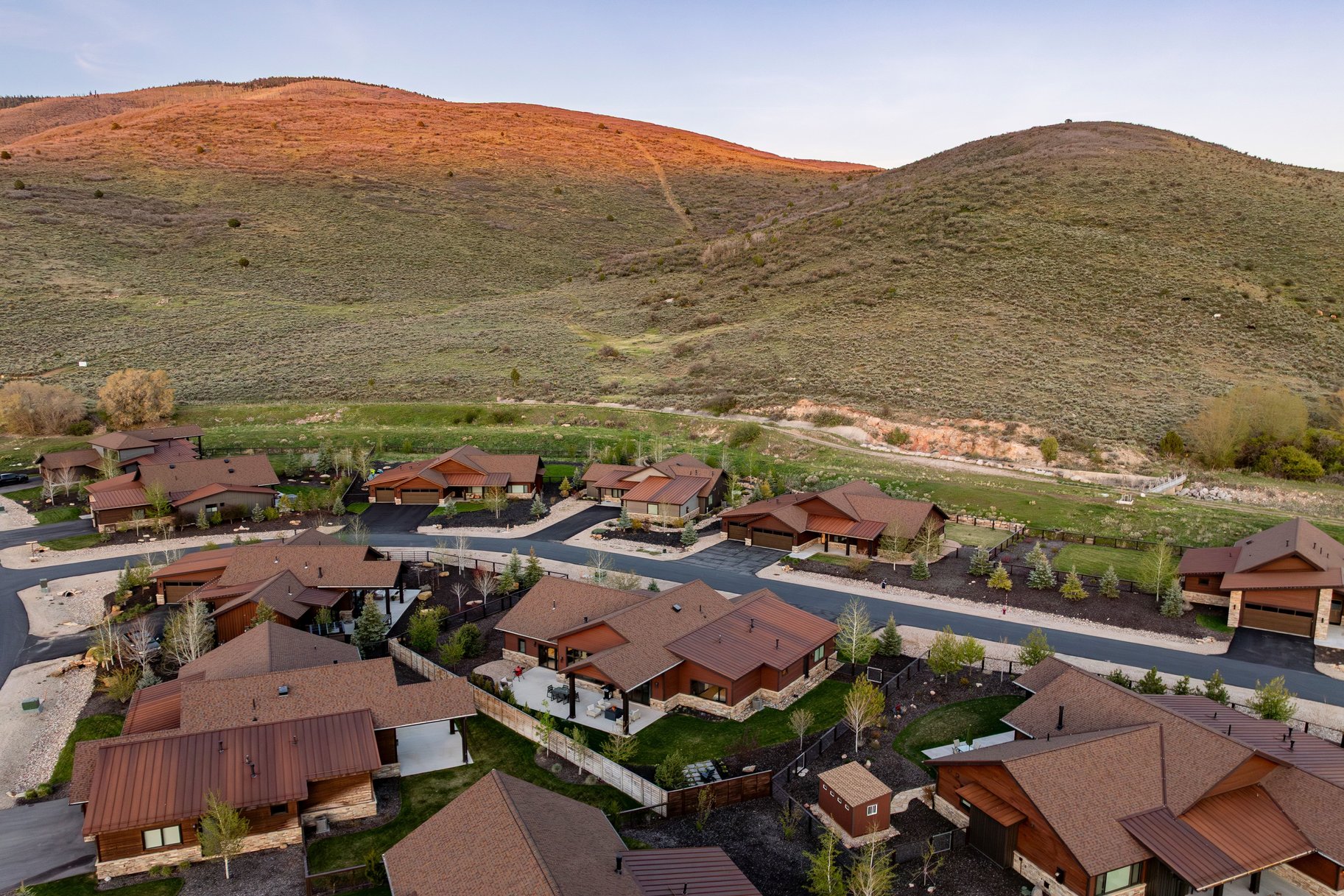  Summit Rambler At High Star Ranch With 3 Car Garage And Expansive Views - 物件實景