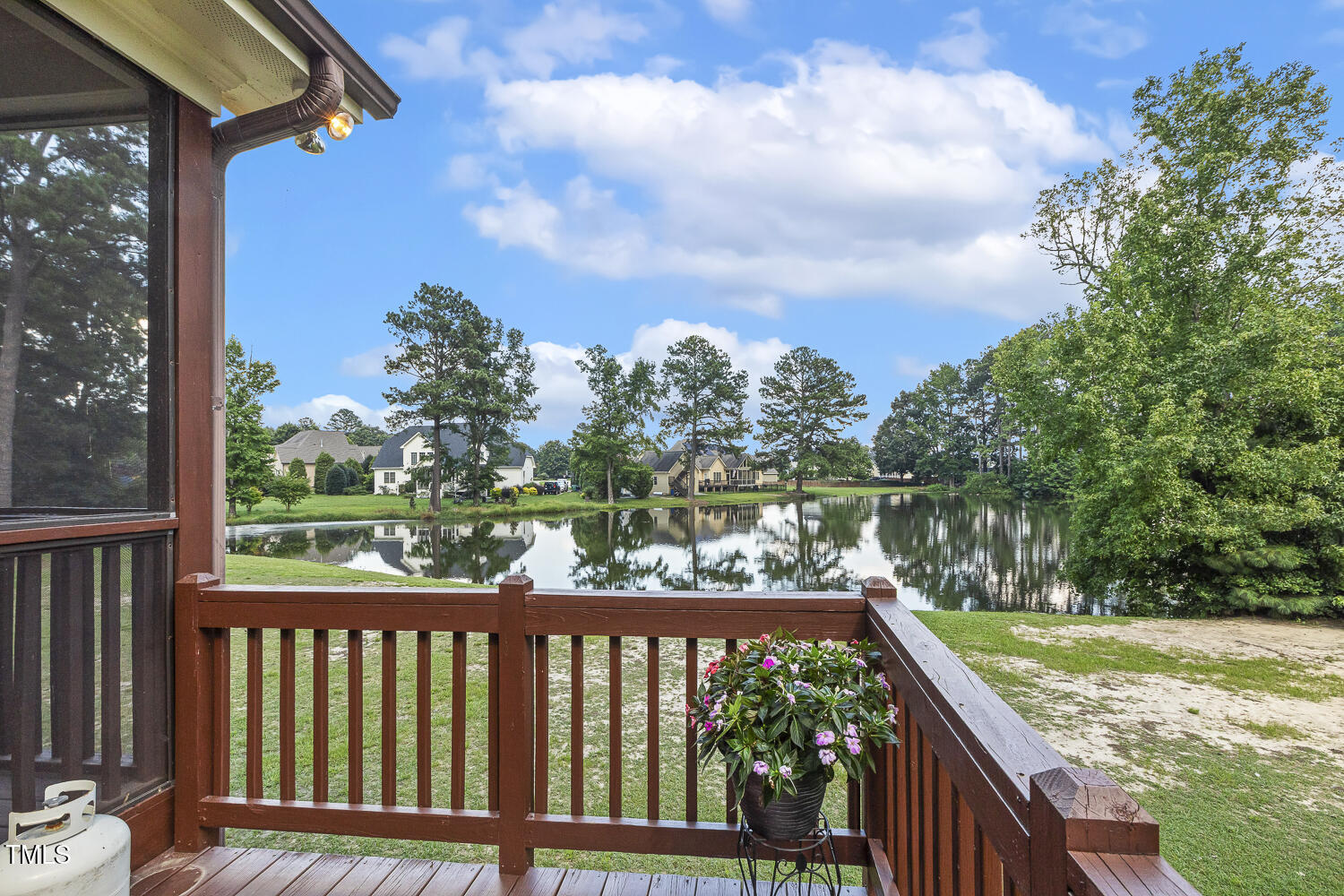 Fuquay Varina, North Carolina, 27526, United States, 4 Bedrooms Bedrooms, ,4 BathroomsBathrooms,Residential,For Sale,1889692