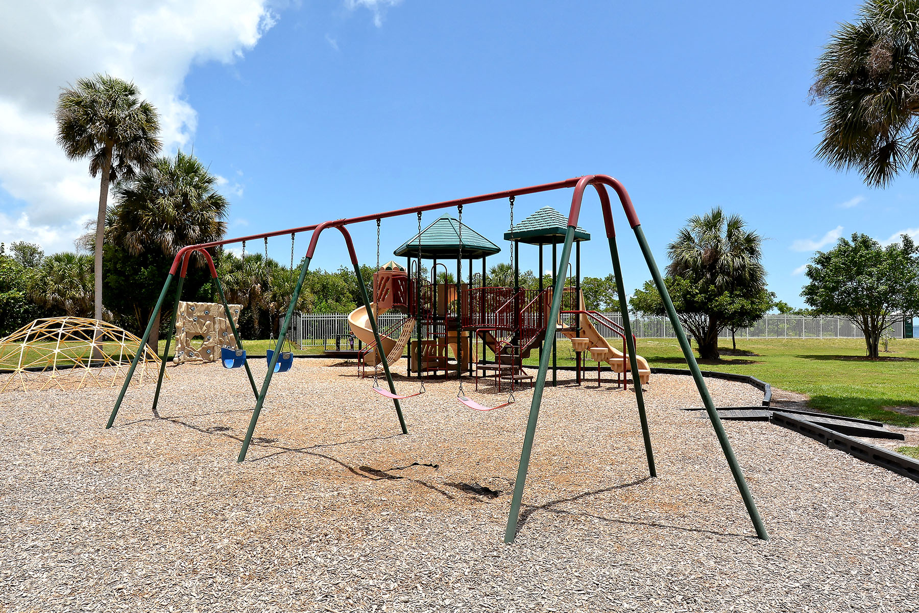  BAYSHORE GARDENS APTS 8 - 物件實景