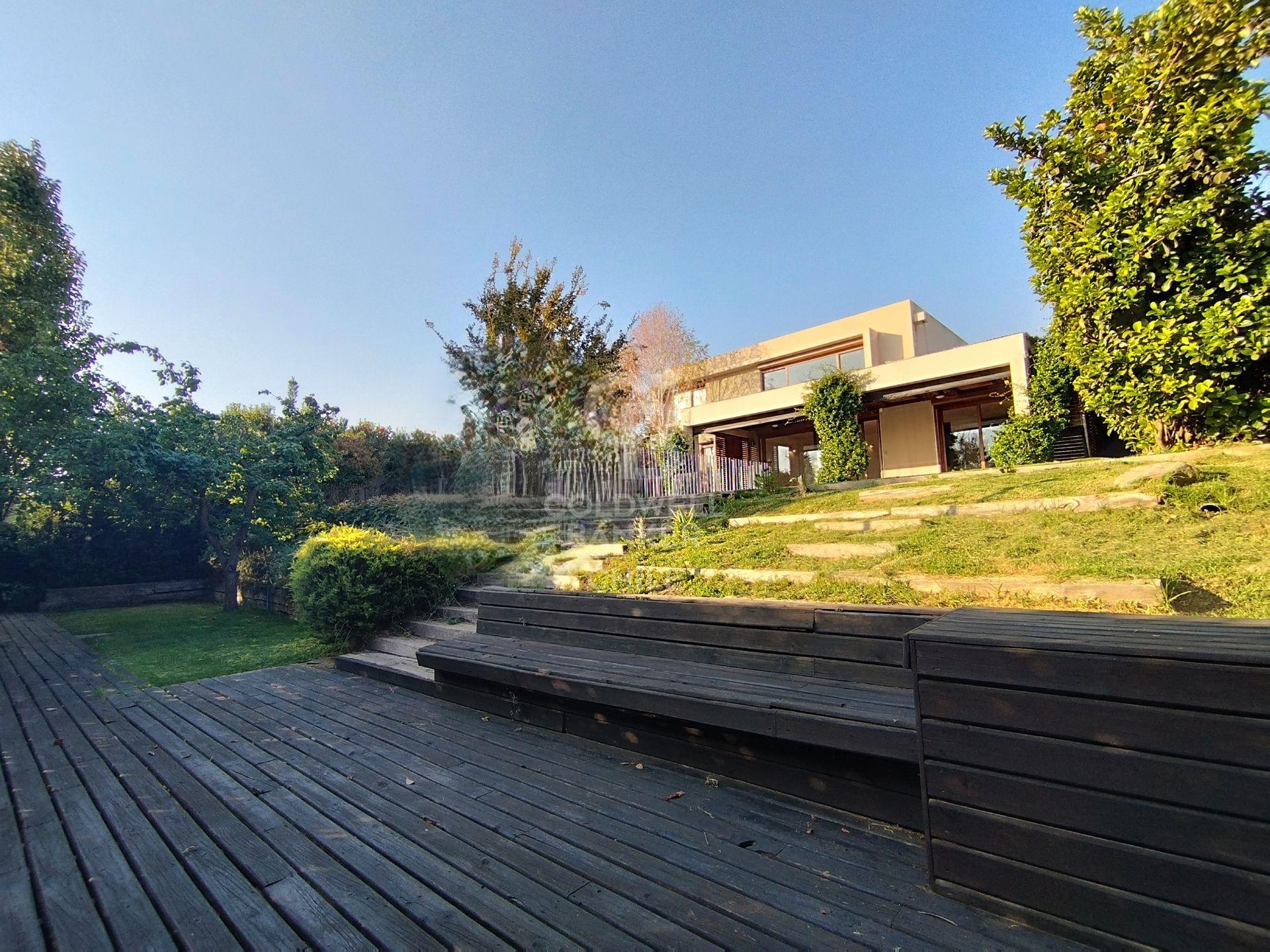Colina, Chile, 7 Bedrooms Bedrooms, ,5 BathroomsBathrooms,Residential,For Sale,2002956