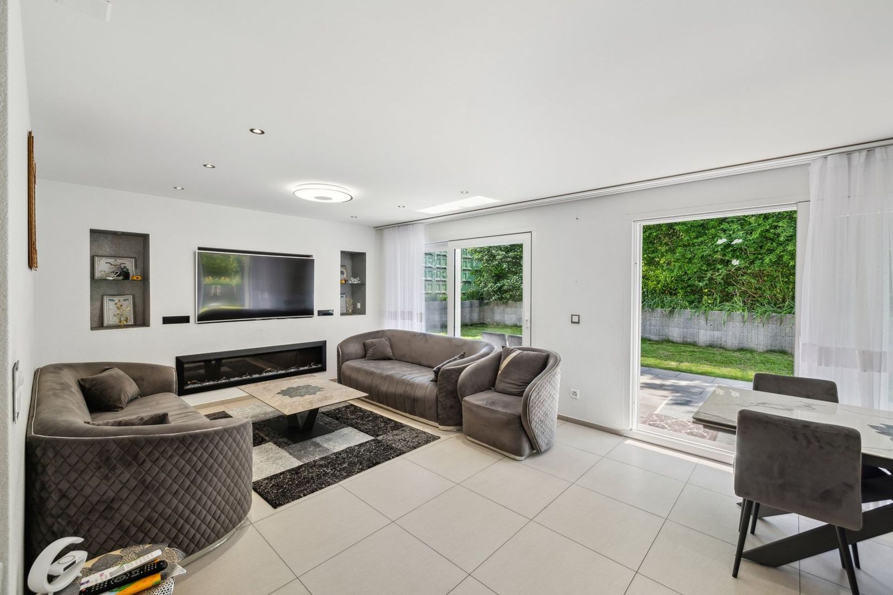  2-family residential property in Charrat - 物件實景