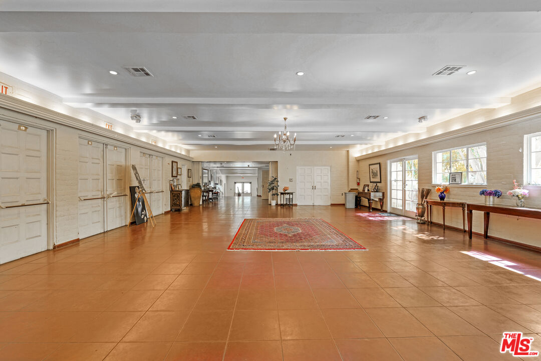 Los Angeles, California, 90046, United States, ,Land,For Sale,1906521