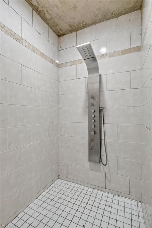 Fort Myers, Florida, 33916, United States, 3 Bedrooms Bedrooms, ,3 BathroomsBathrooms,Residential,For Sale,1917734